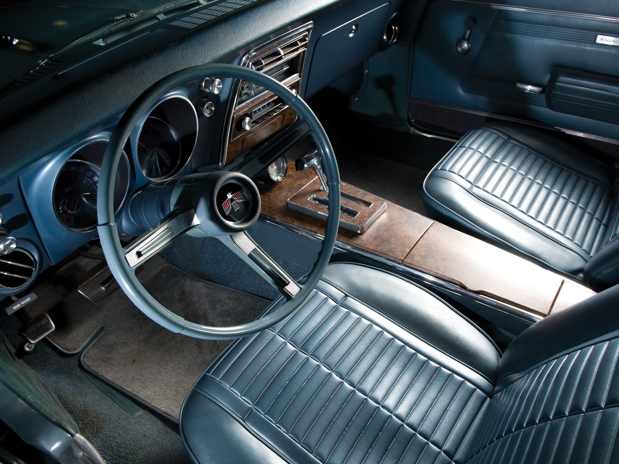 2048x1536 Pontiac Firebird 1968 Interior