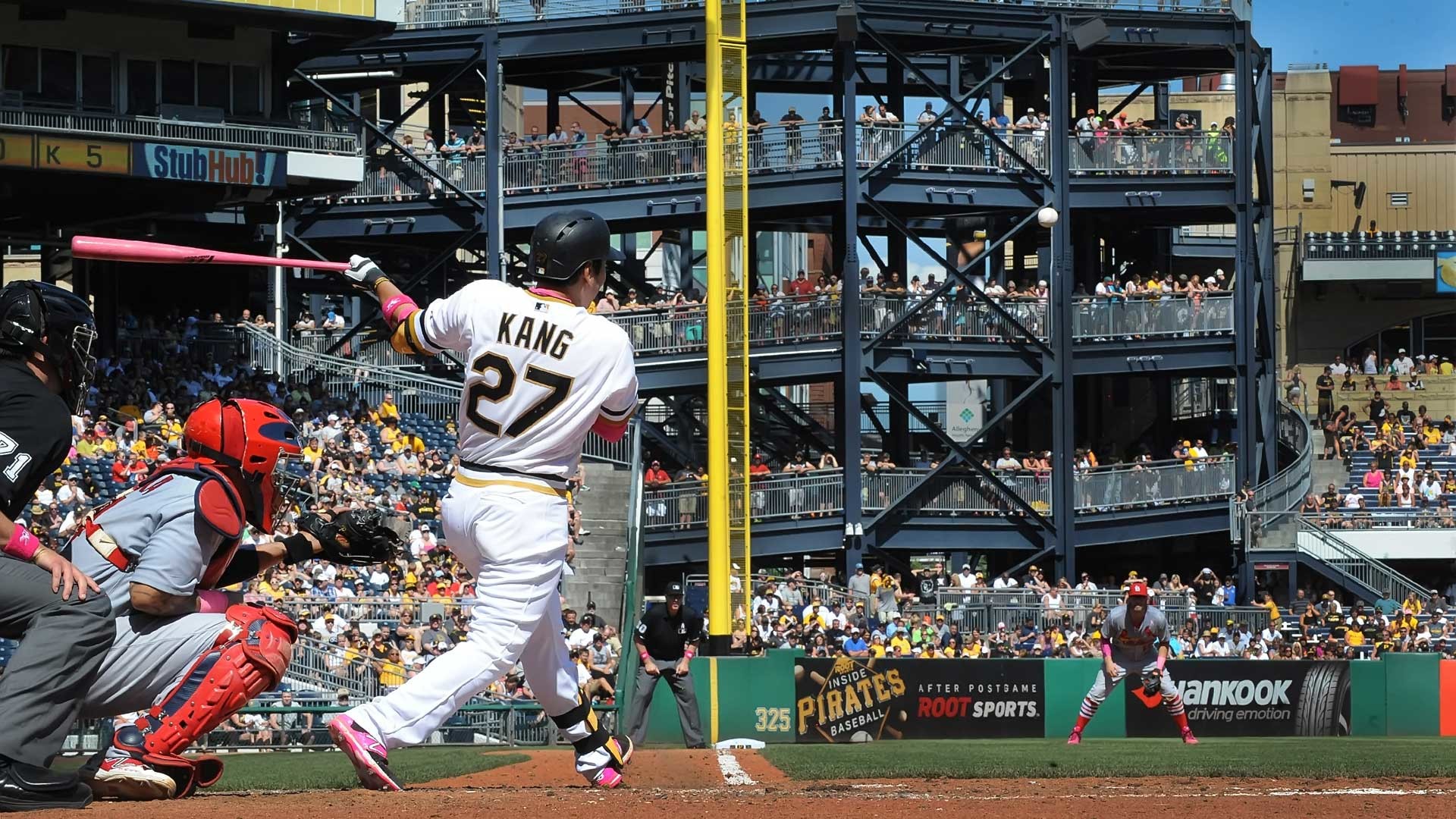 1920x1080 Jung Ho Kang homers against the Cardinals in May 2015 at PNC Park. (Peter  Diana/Pittsburgh Post-Gazette)