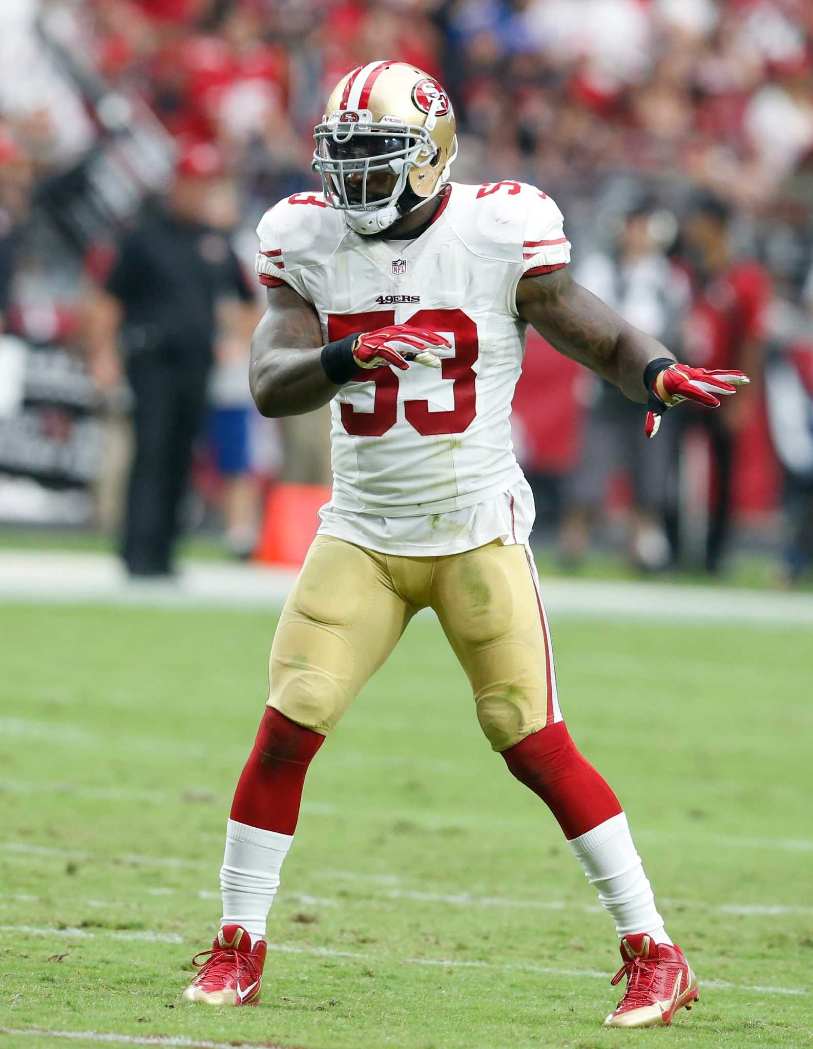 1587x2048 NaVorro Bowman on visible frustration: 'I play with a lot .