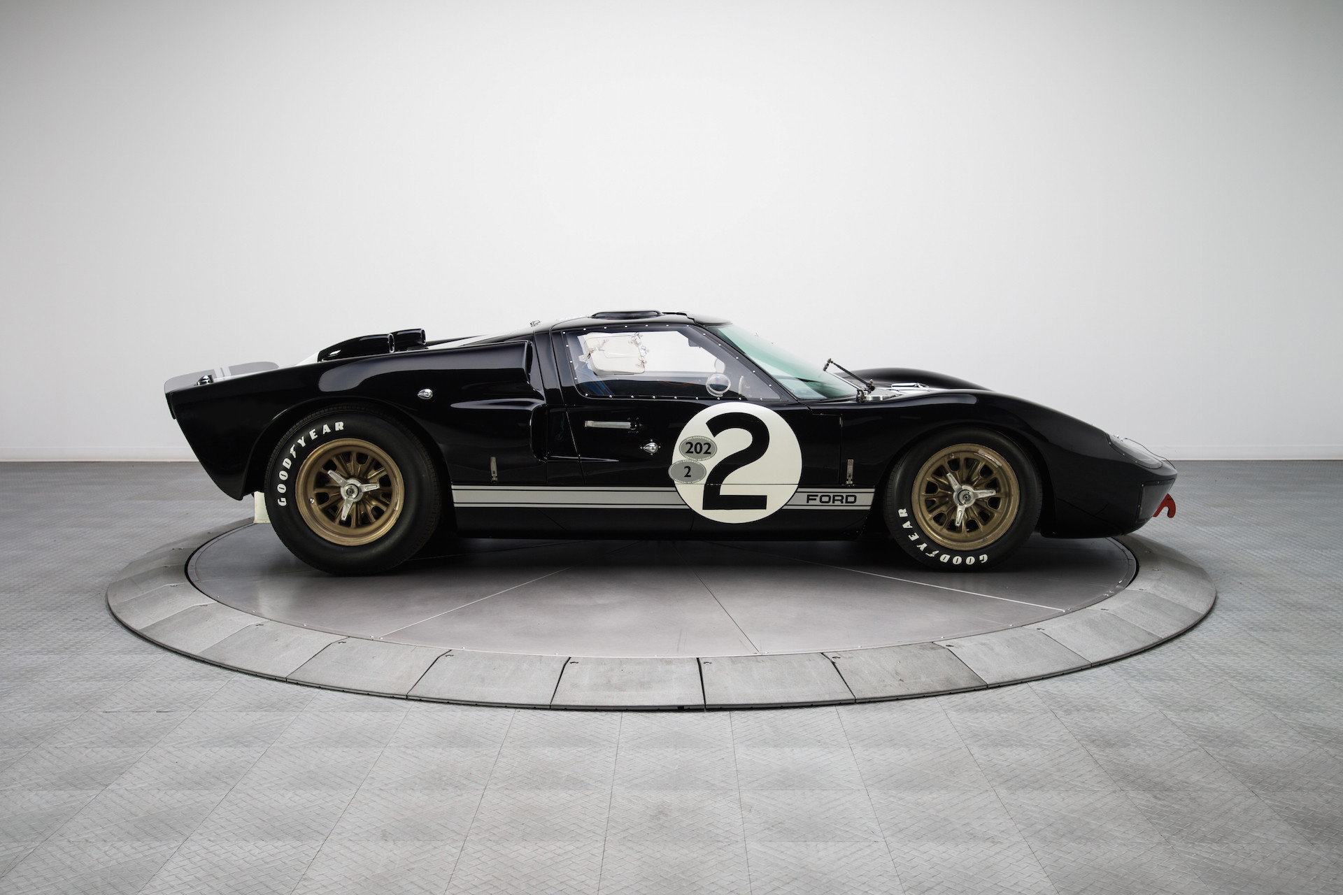 1920x1280 1966 Le Mans-winning Ford GT40 restoration video, part four: attention to  detail