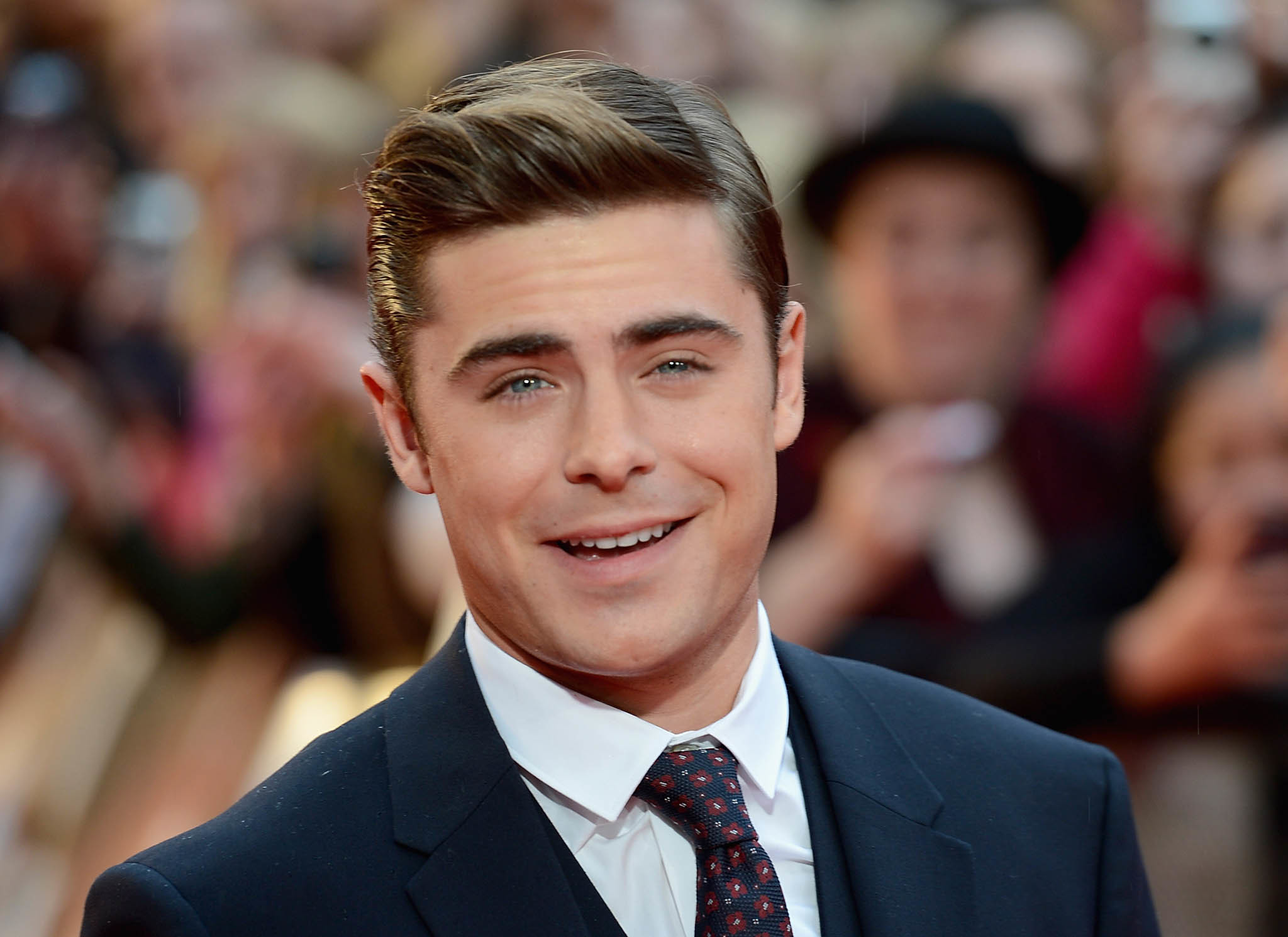 2048x1490 Zac Efron wallpapers