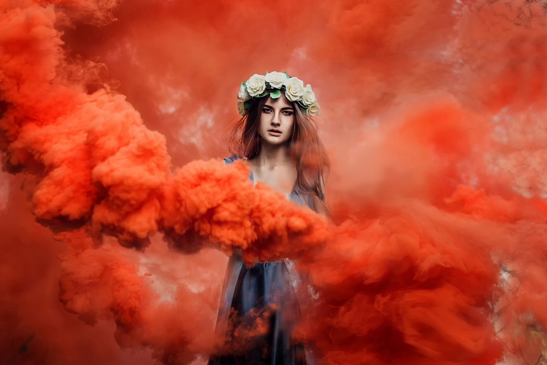 1920x1281 lisa girl wreath dress red smoke