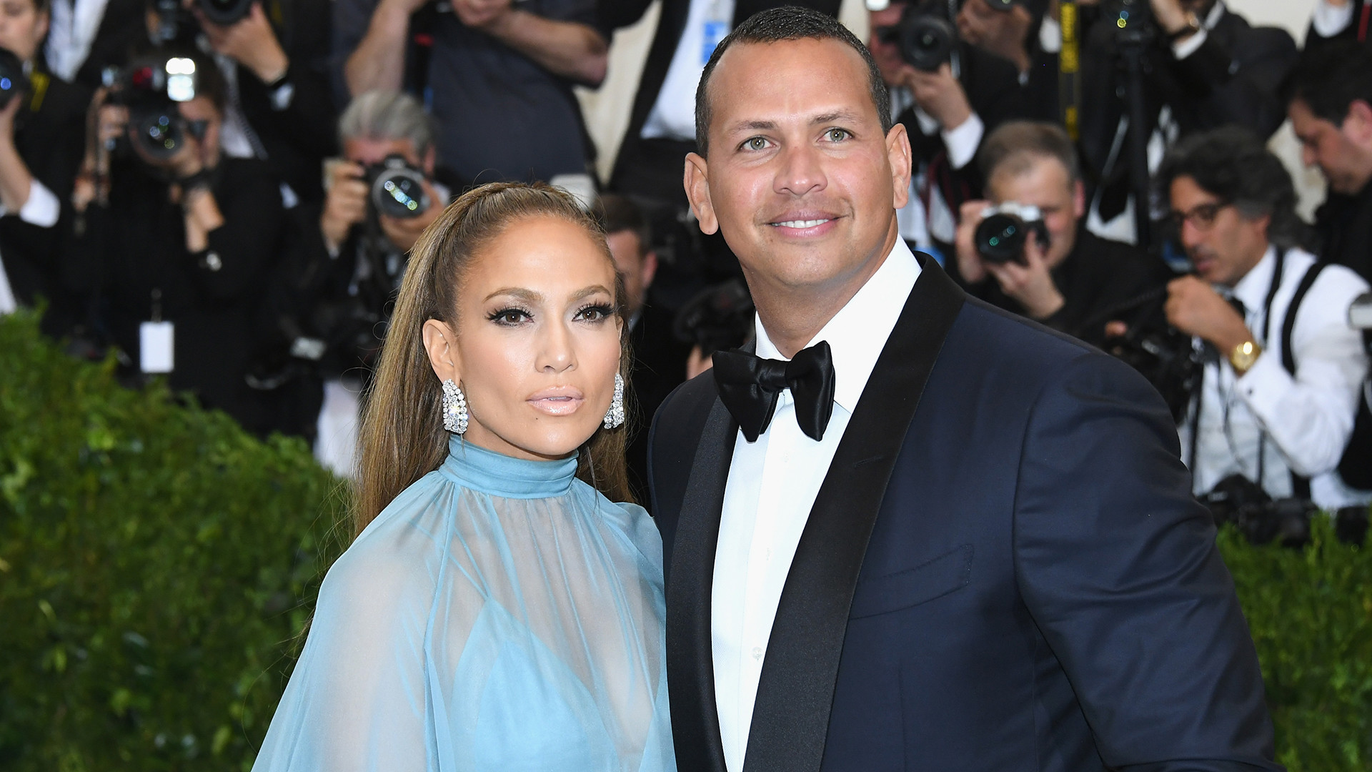 1920x1080 Jennifer Lopez & Alex Rodriguez Are Engaged & The Ring Is Massive