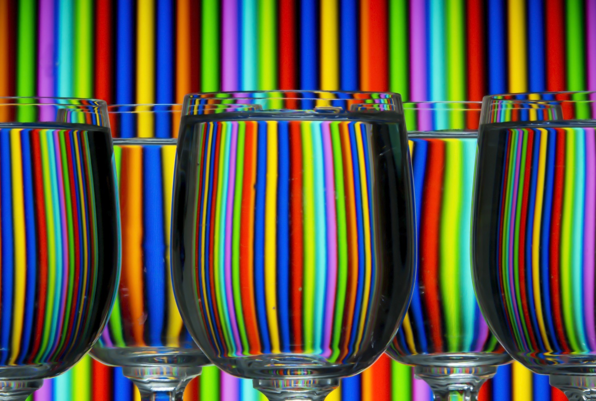 1920x1292 Wasser klar Muster Linie Farbe Vorhang bunt Beleuchtung Innenarchitektur  transparent Linien Entwurf Tassen Brille hell Reflexionen