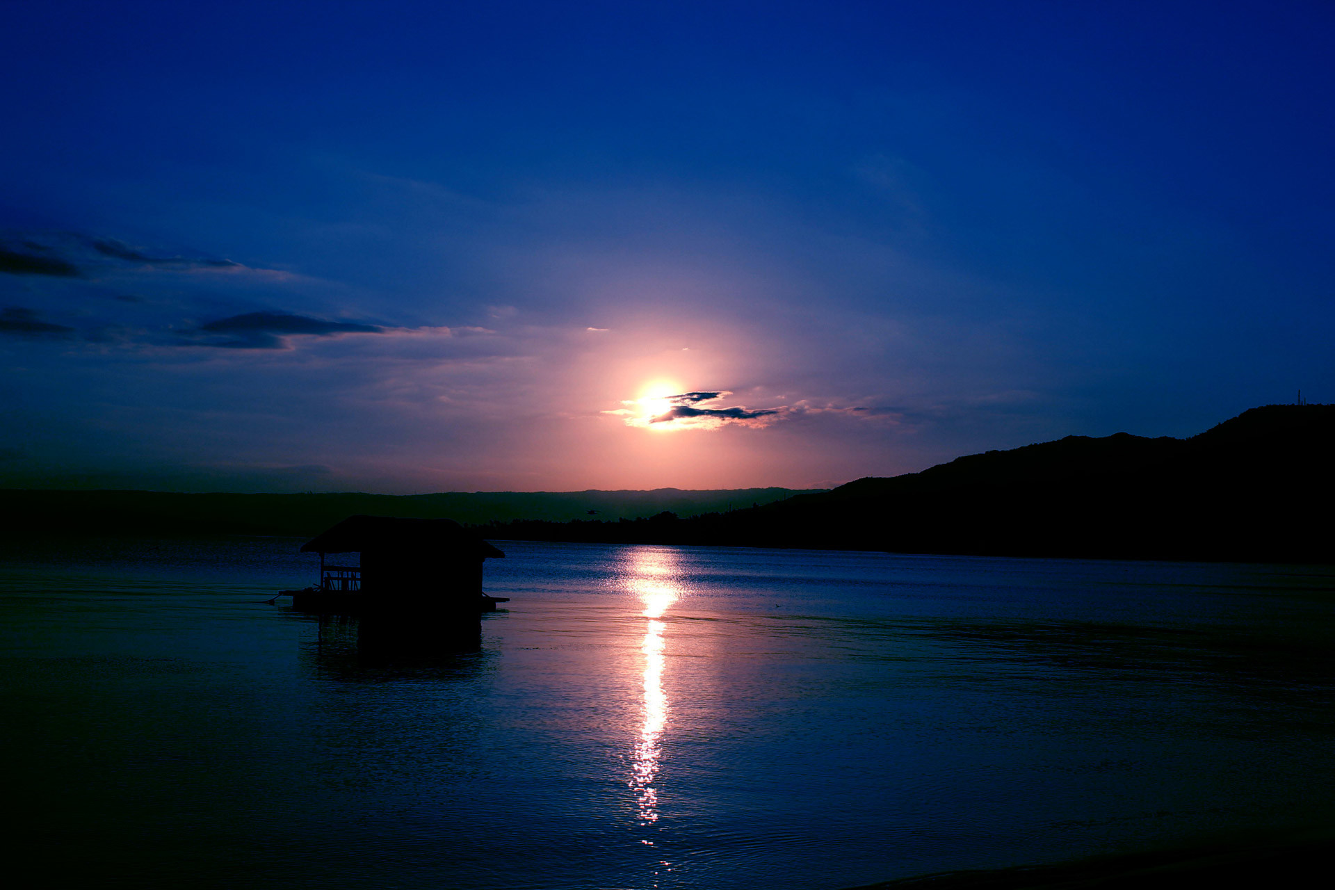 1920x1280 Blue Sunset Background