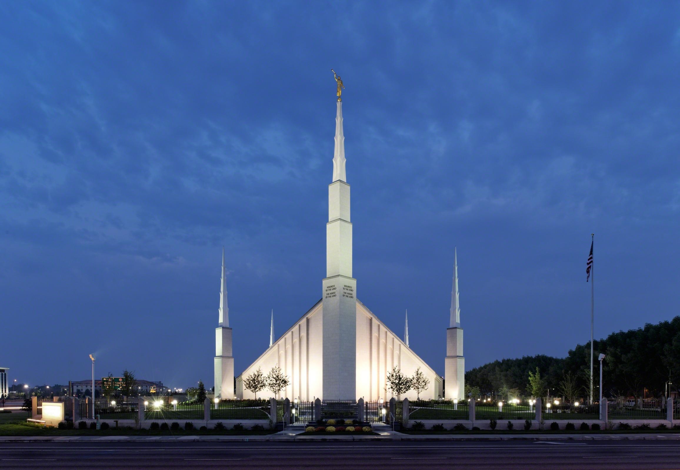 2312x1600 THe LDS Temple in Boise