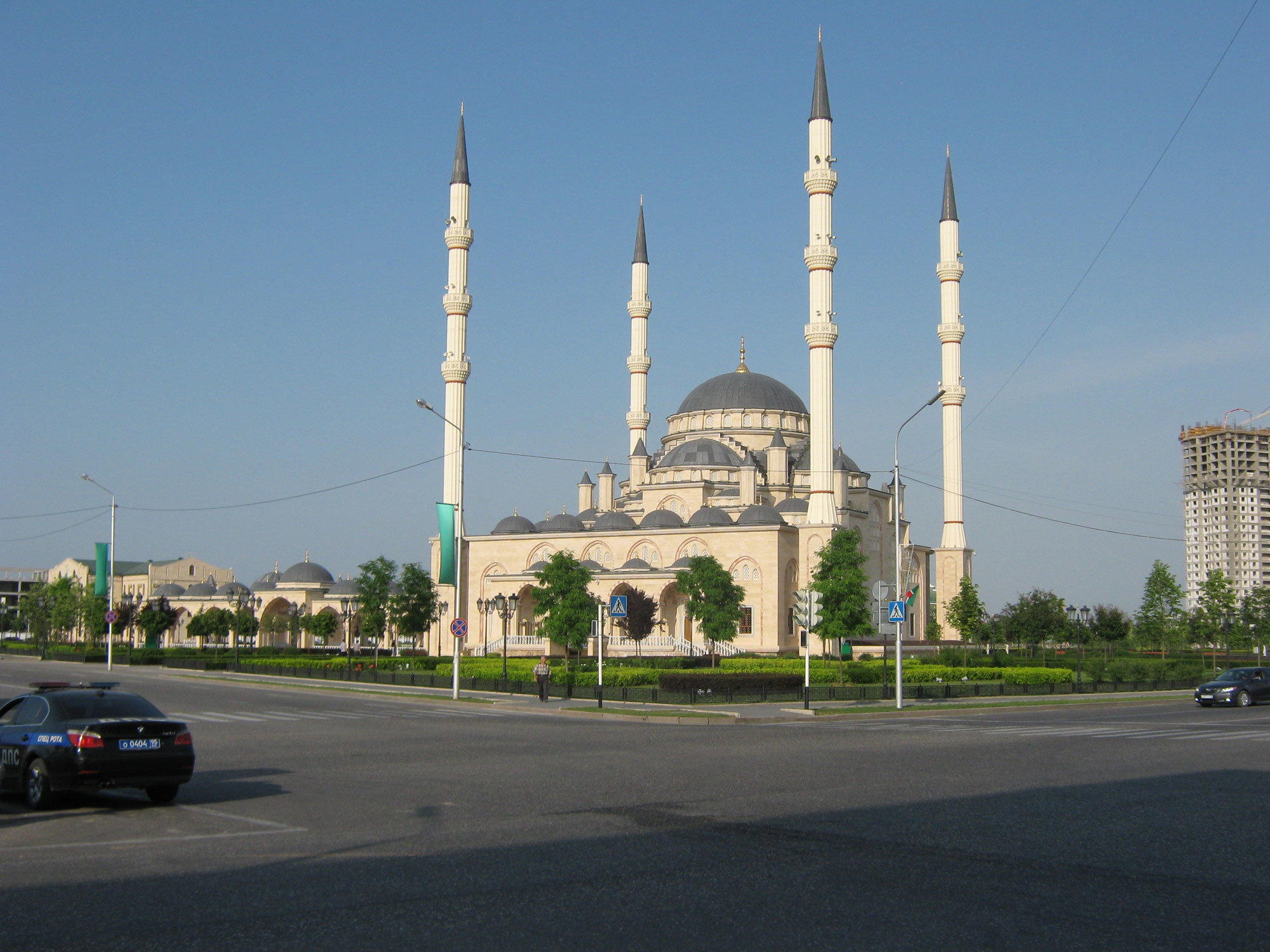2000x1500 Akhmad Kadyrov Mosque - Grozny, ...