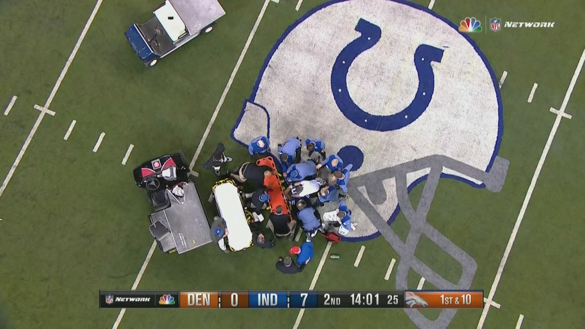 1920x1080 Many Colts players walked up to Williams as he was being carted off the  field to show support.