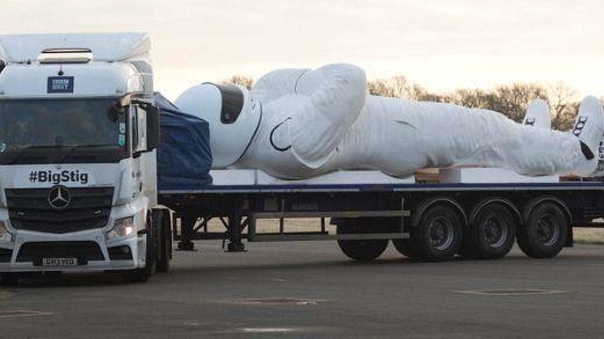 1920x1080 Big Stig is a 9 meter / 30 foot tall statue heading to Warsaw, Poland |  Motor1.com Photos
