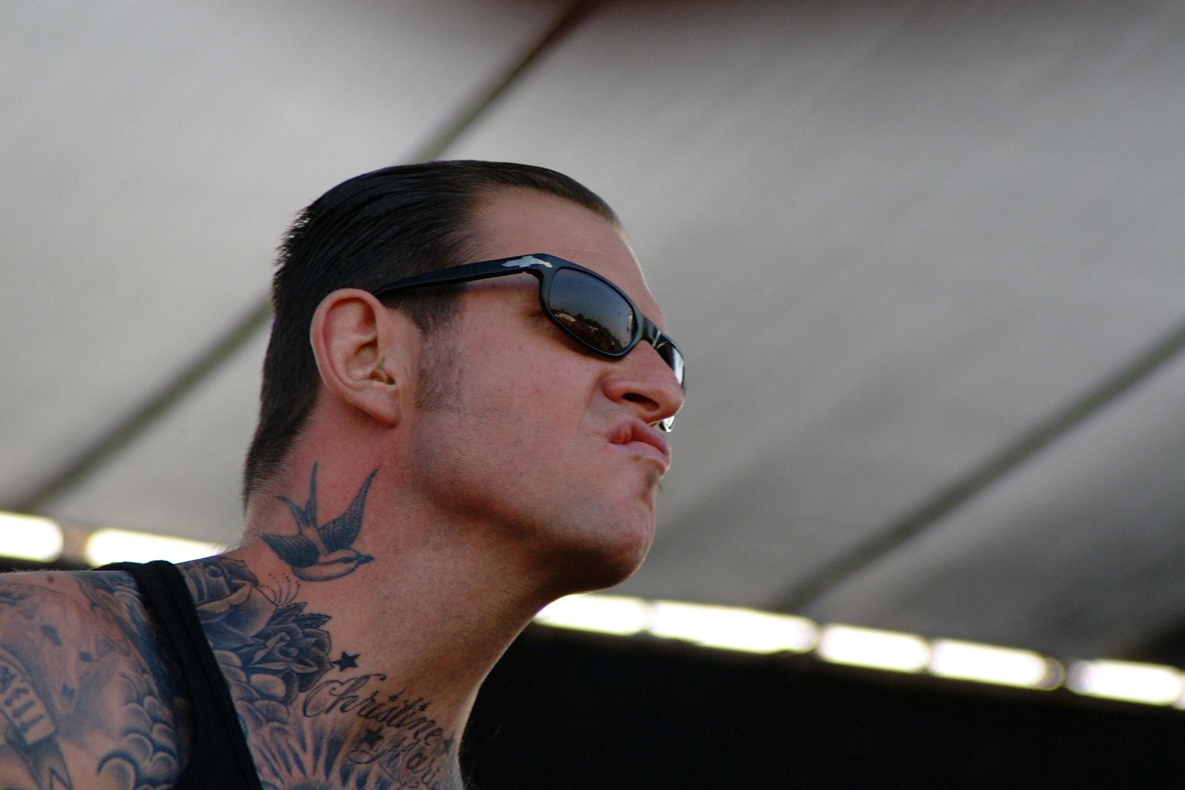 2304x1536 Mike Ness Wallpaper (79+ images)