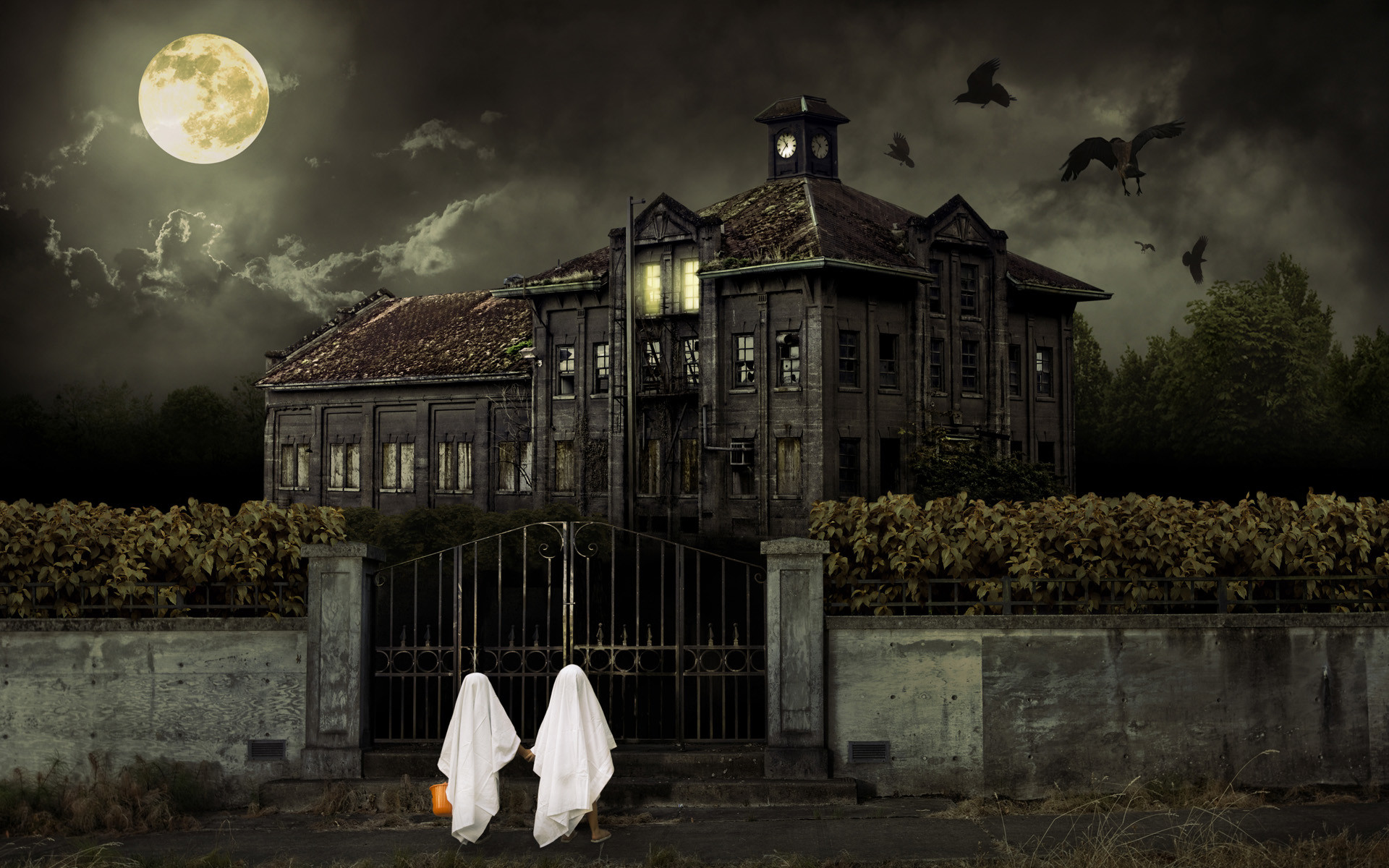 1920x1200 Halloween Scary House