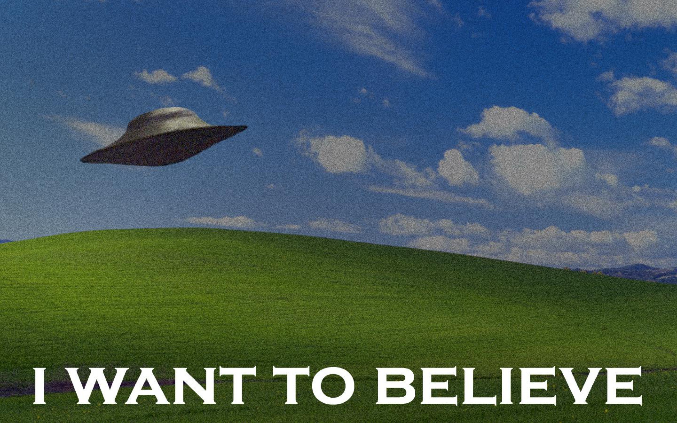 Верится с трудом. НЛО I want to believe. I want to believe плакат. Плакат НЛО. Летающая тарелка i want to believe.