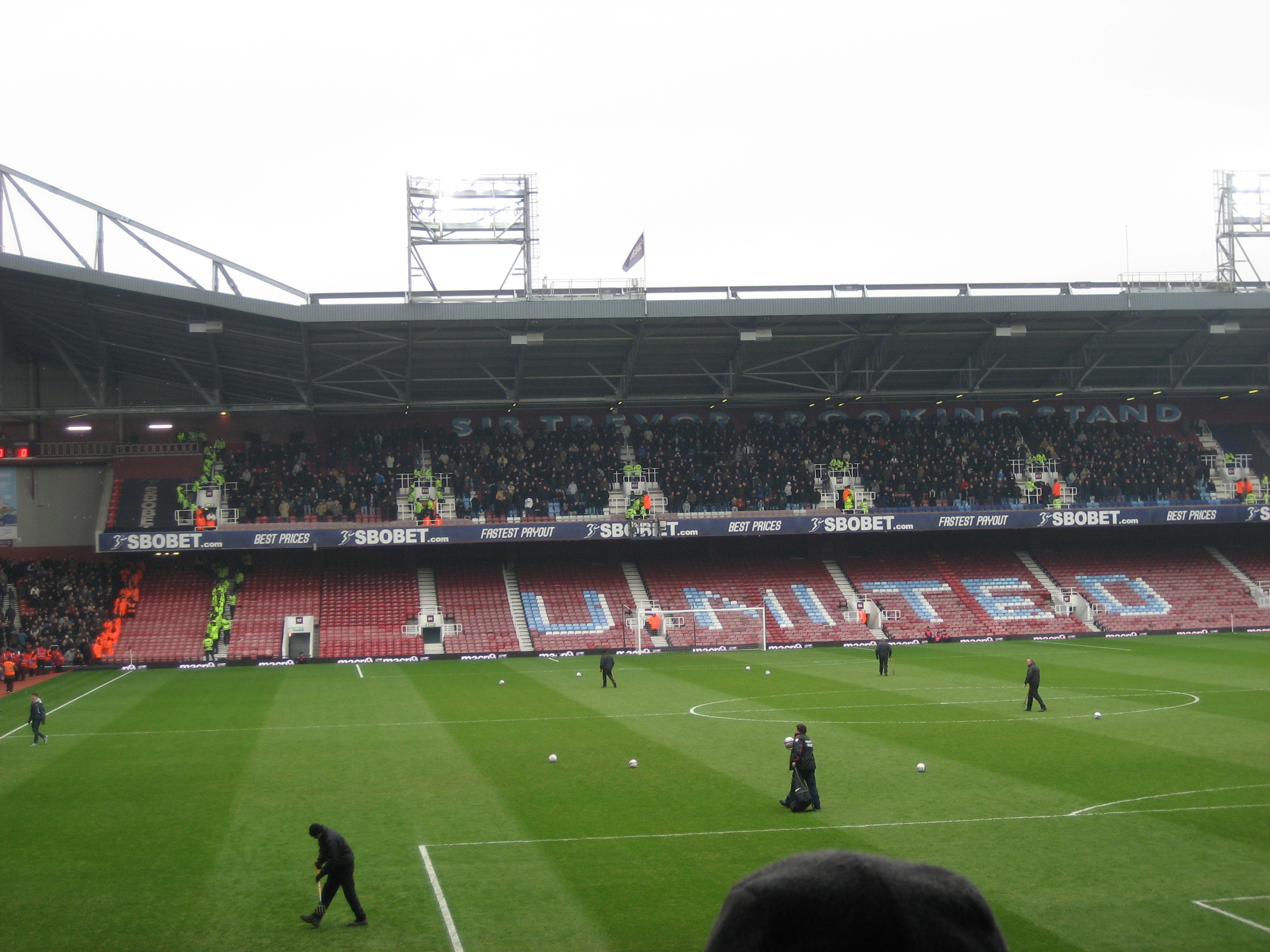 2816x2112 Millwall in the Sir Trevor Brooking Stand