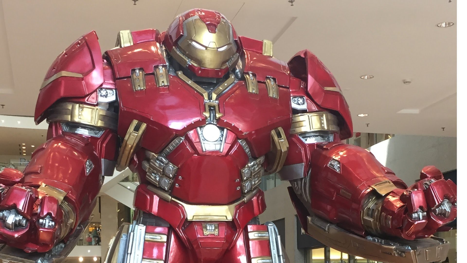 1920x1080 Iron Man From The Avengers Age of Ultron in Hulkbuster Armour