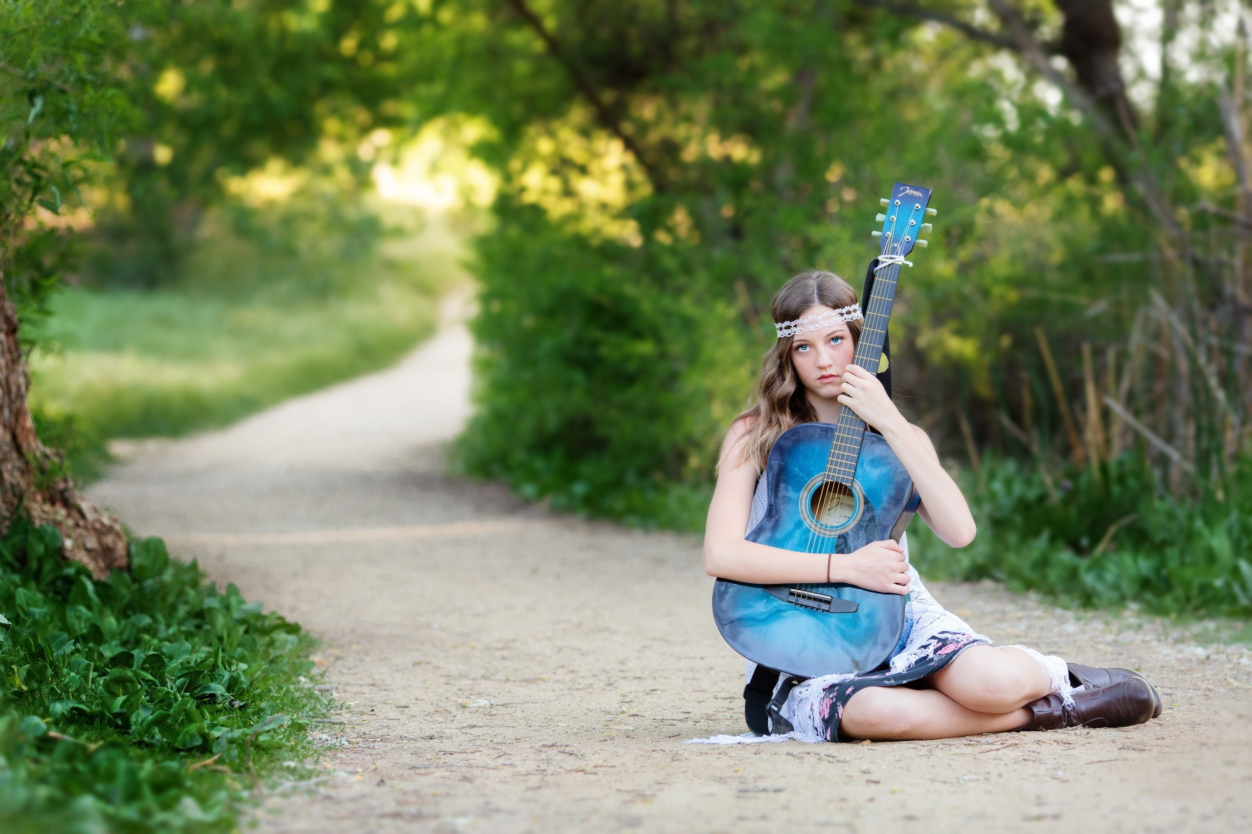 2560x1707 Country Girl Playing Guitar Wallpaper.