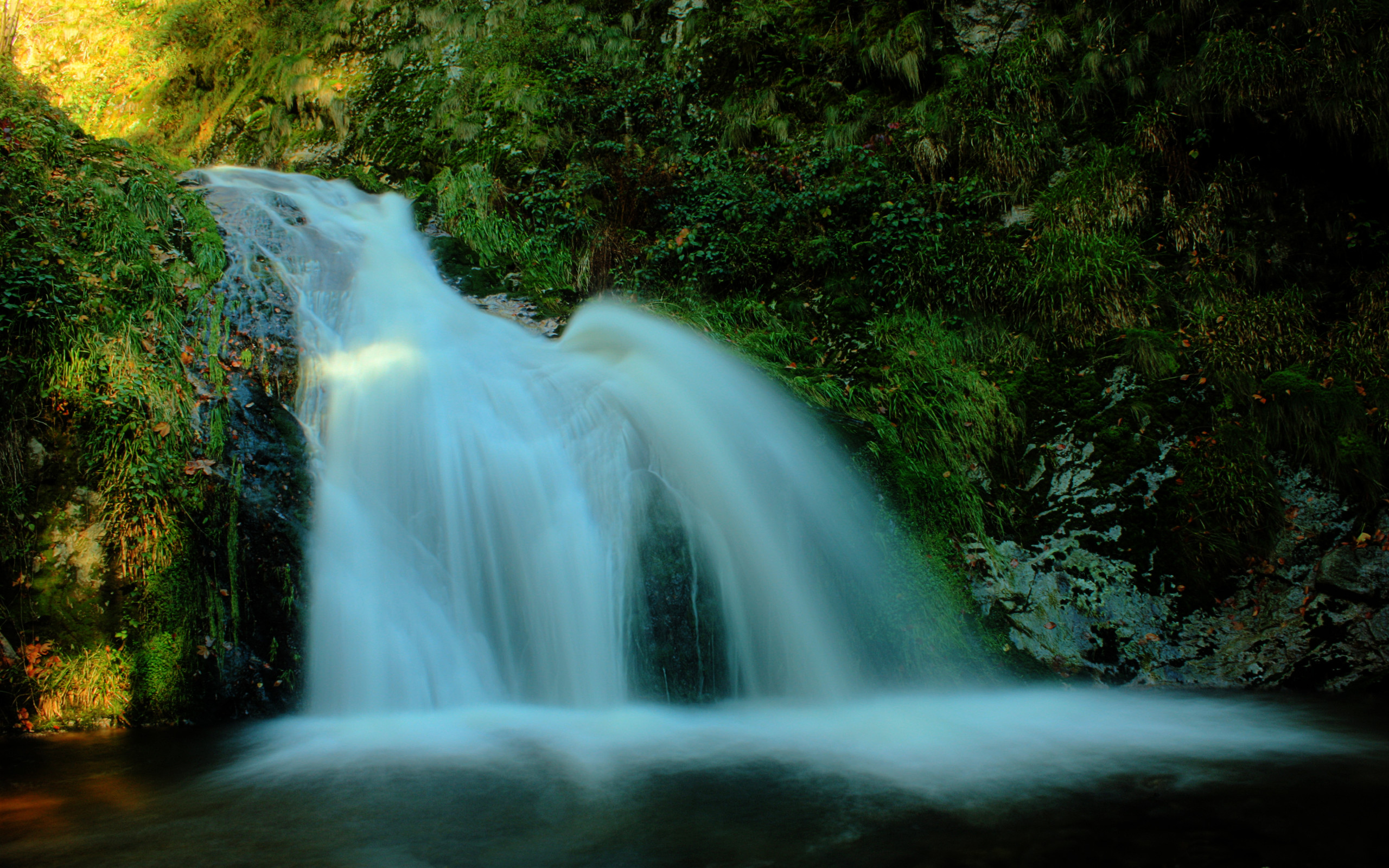 2560x1600 Image: Waterfall wallpapers and stock photos. Â«