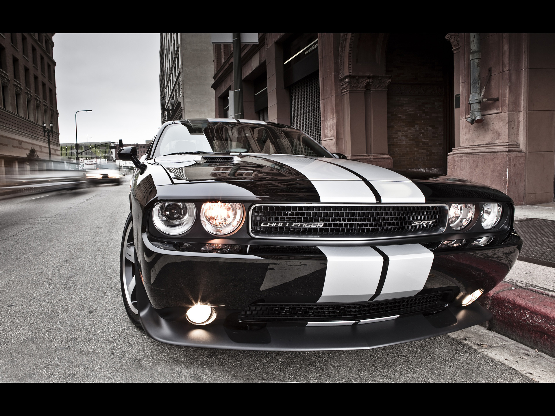 1920x1440 Dodge Challenger SRT8 392 Front Angle wallpapers and stock photos
