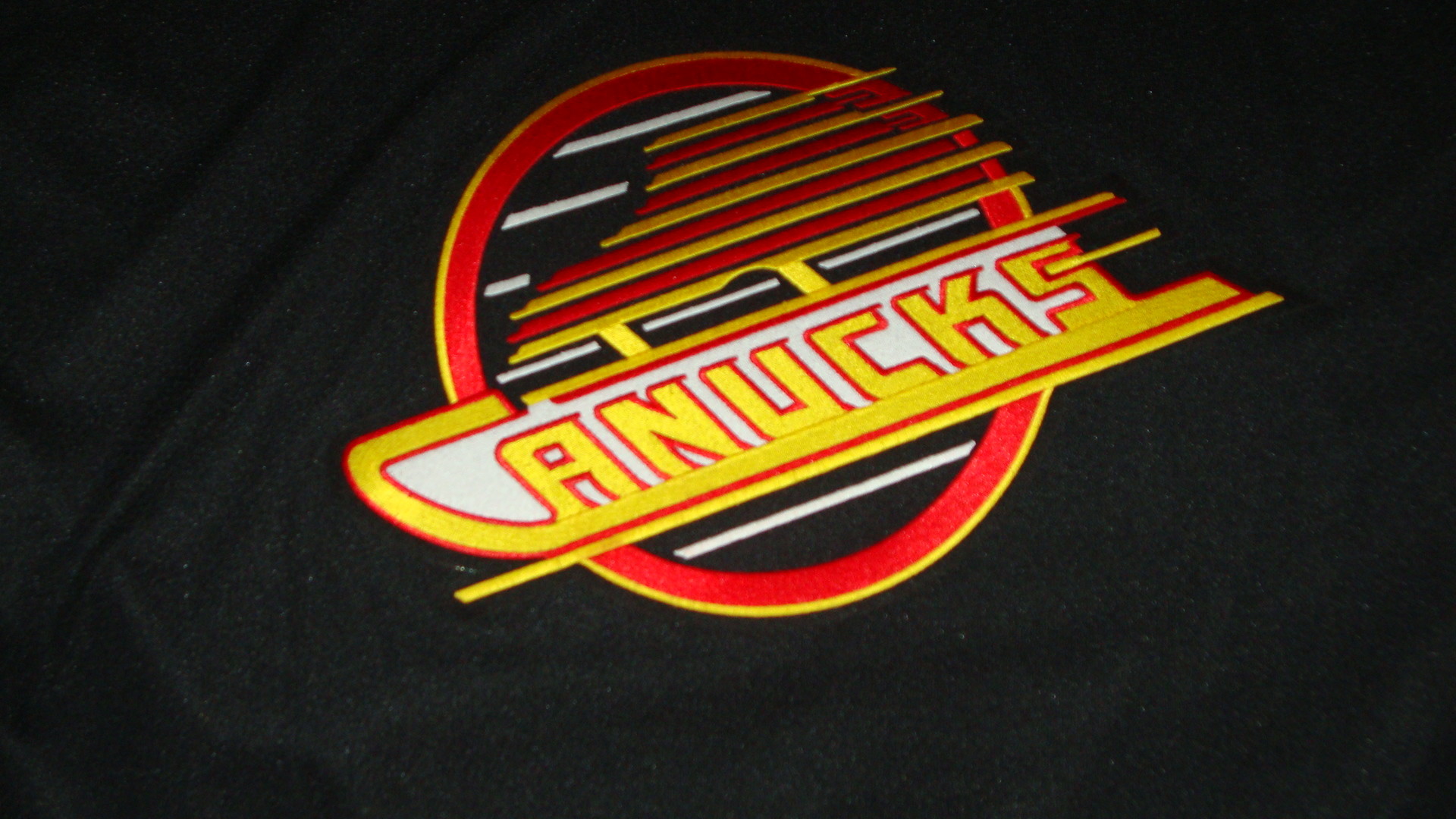 1920x1080 Vintage hockey NHL crest jersey skates Vancouver Canucks wallpaper |   | 58909 | WallpaperUP
