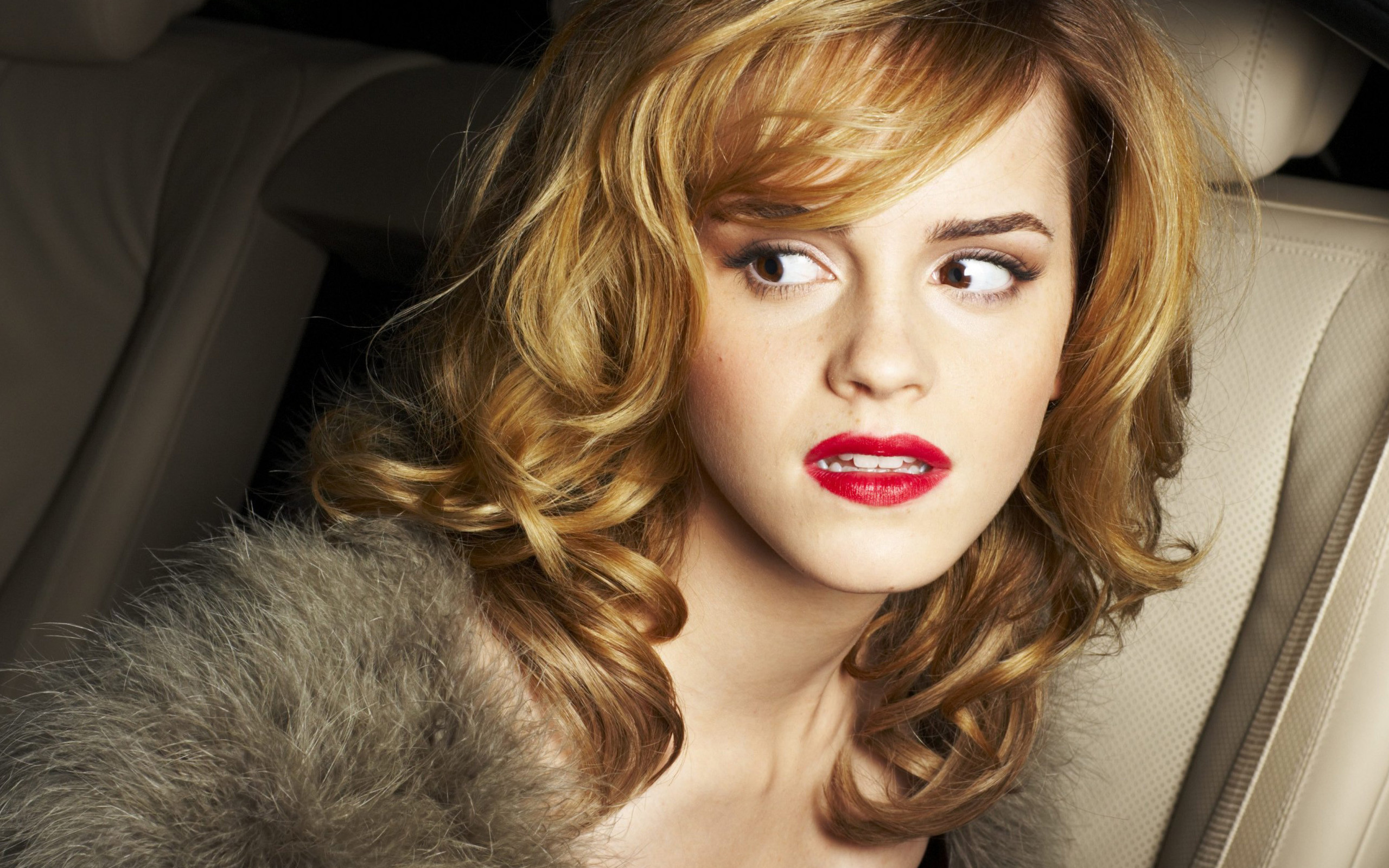 2560x1600 wallpaper.wiki-Emma-watson-Country-Girl-Images-PIC-