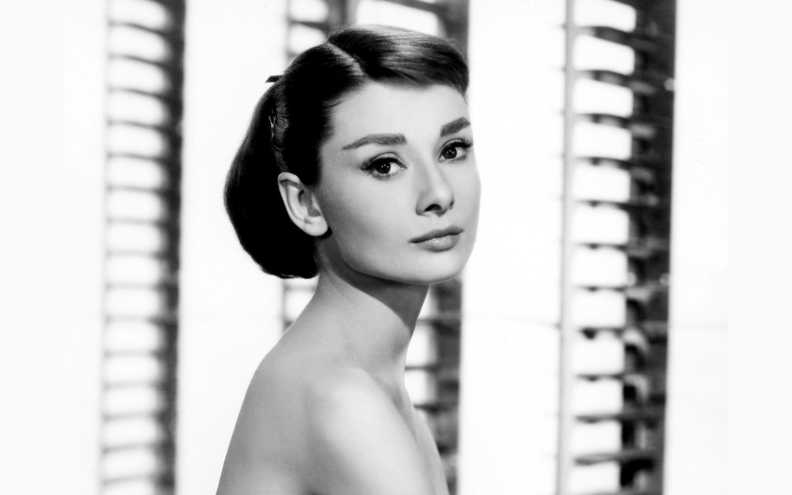 2560x1600 ... Audrey Hepburn