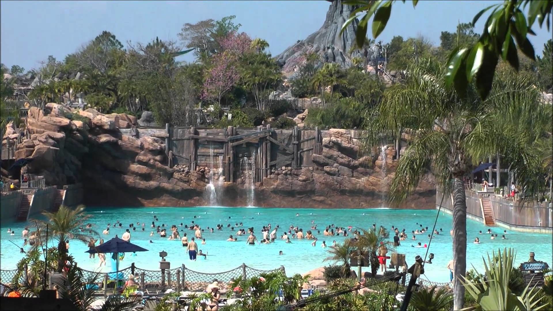 1920x1080 Shipwreck & Surf Pool, Typhoon Lagoon, Walt Disney World, (HD 1080p)