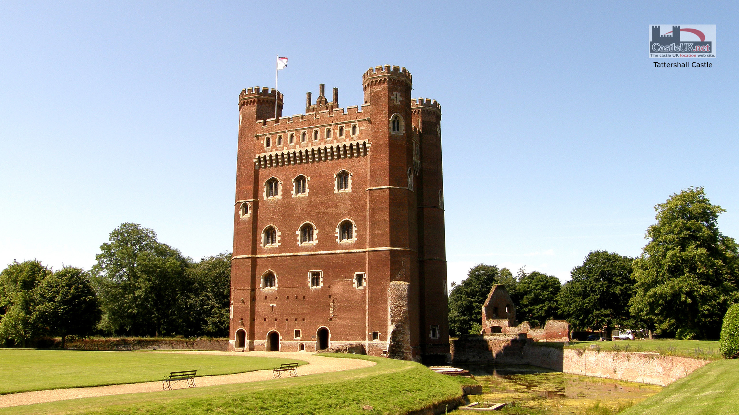 2560x1440 Tattershall Castle OS 122/TF 211-576 Lincolnshire England Wallpaper