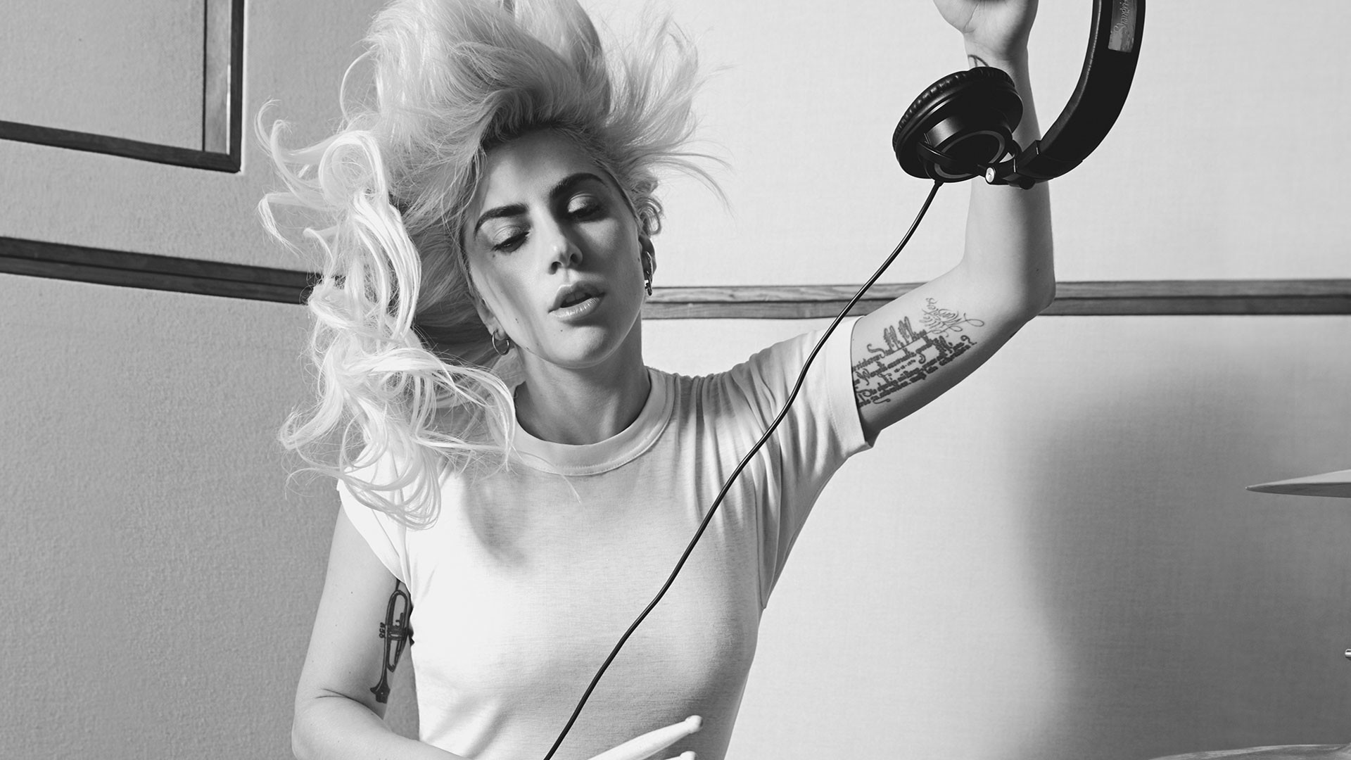 1920x1080 Lady Gaga, Nick Jonas & Shawn Mendes to Perform on the AMAs - dick clark  productions