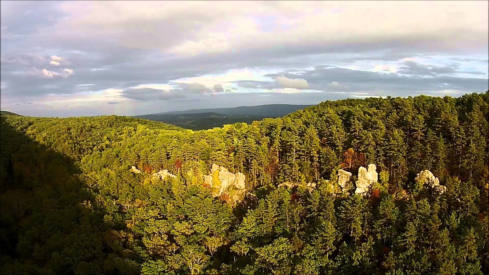 1920x1080 [HD] Blue Ridge Mountains Flying; Yellow Spring, West Virginia. Drone Video