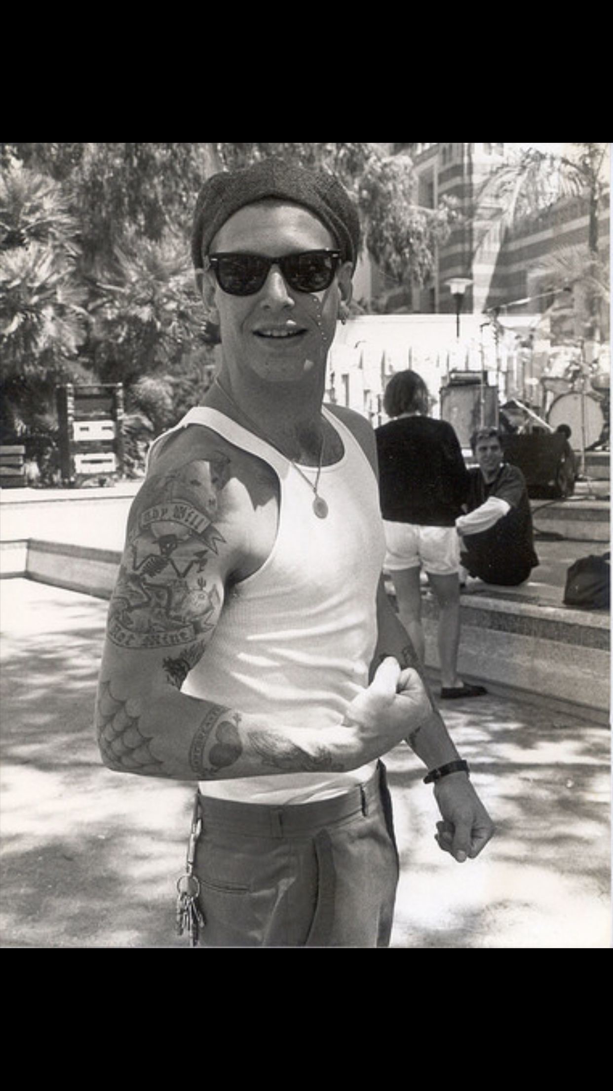 1242x2208 Young Mike Ness â¤ï¸