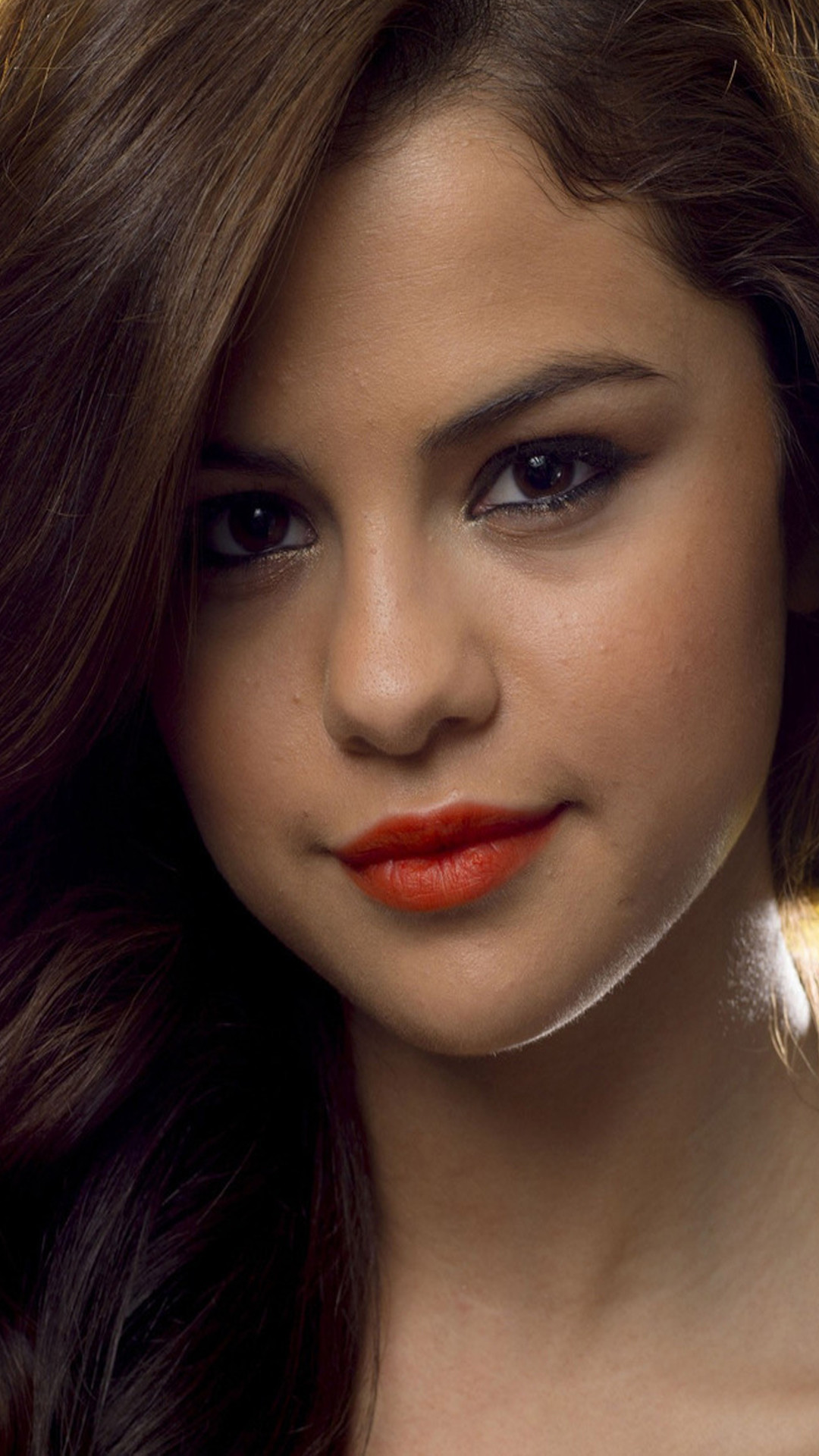 1080x1920 Stunning Selena Gomez iPhone 6 HD Wallpaper