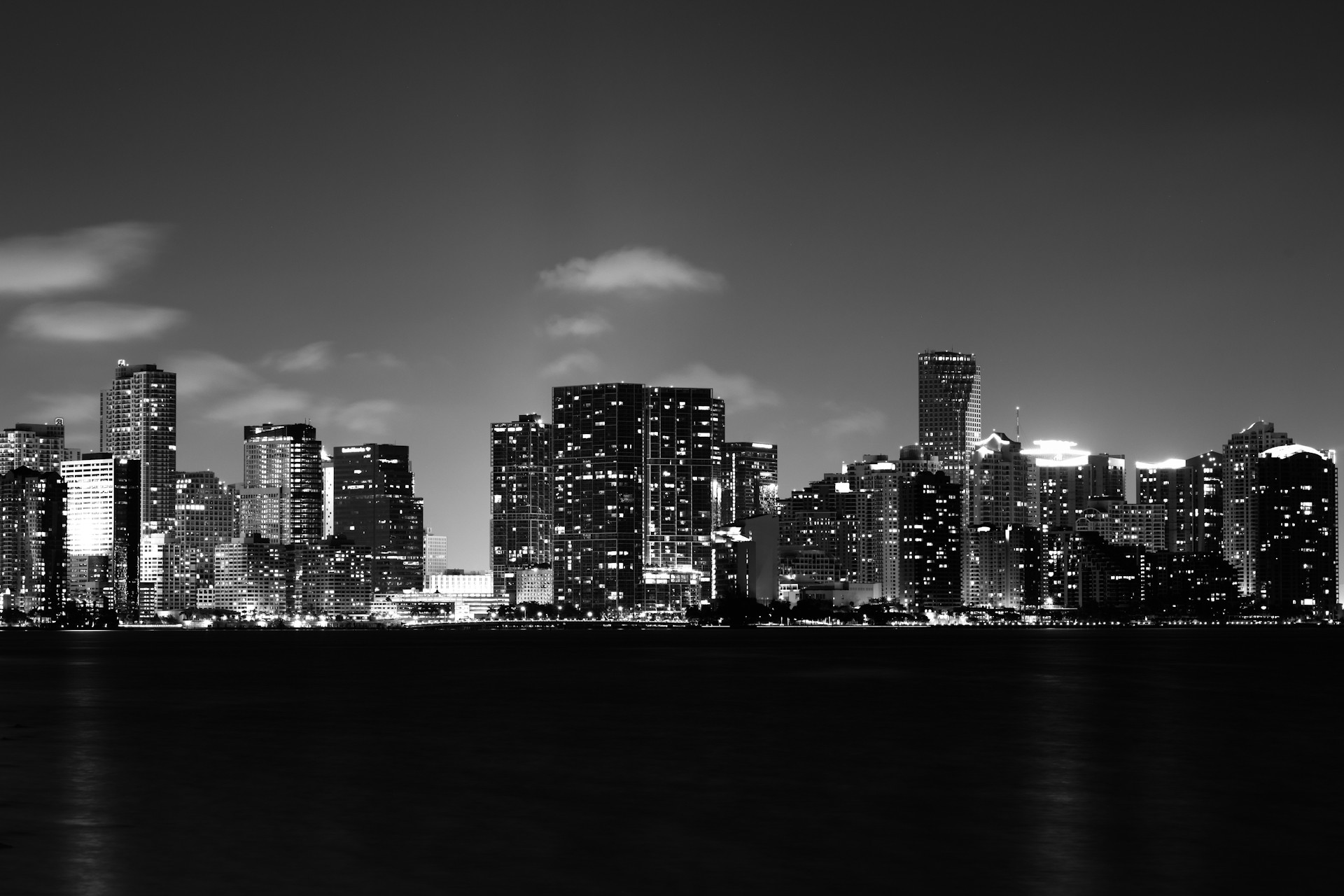 1920x1280 File:Miami black and white skyline 1920x1080 "wallpaper" ...