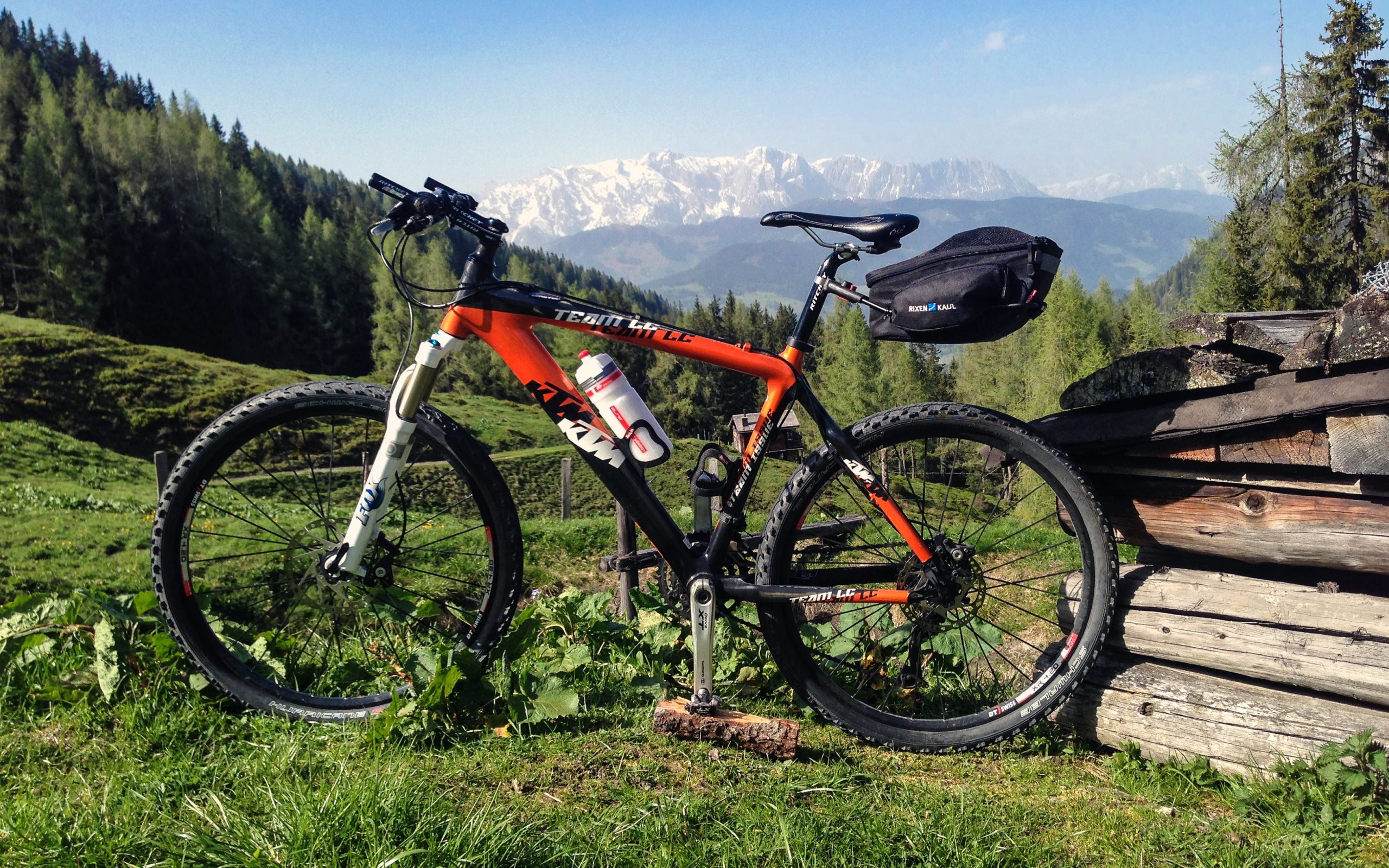 2560x1600 4K HD Wallpaper 2: KTM Professional Mountain Bike