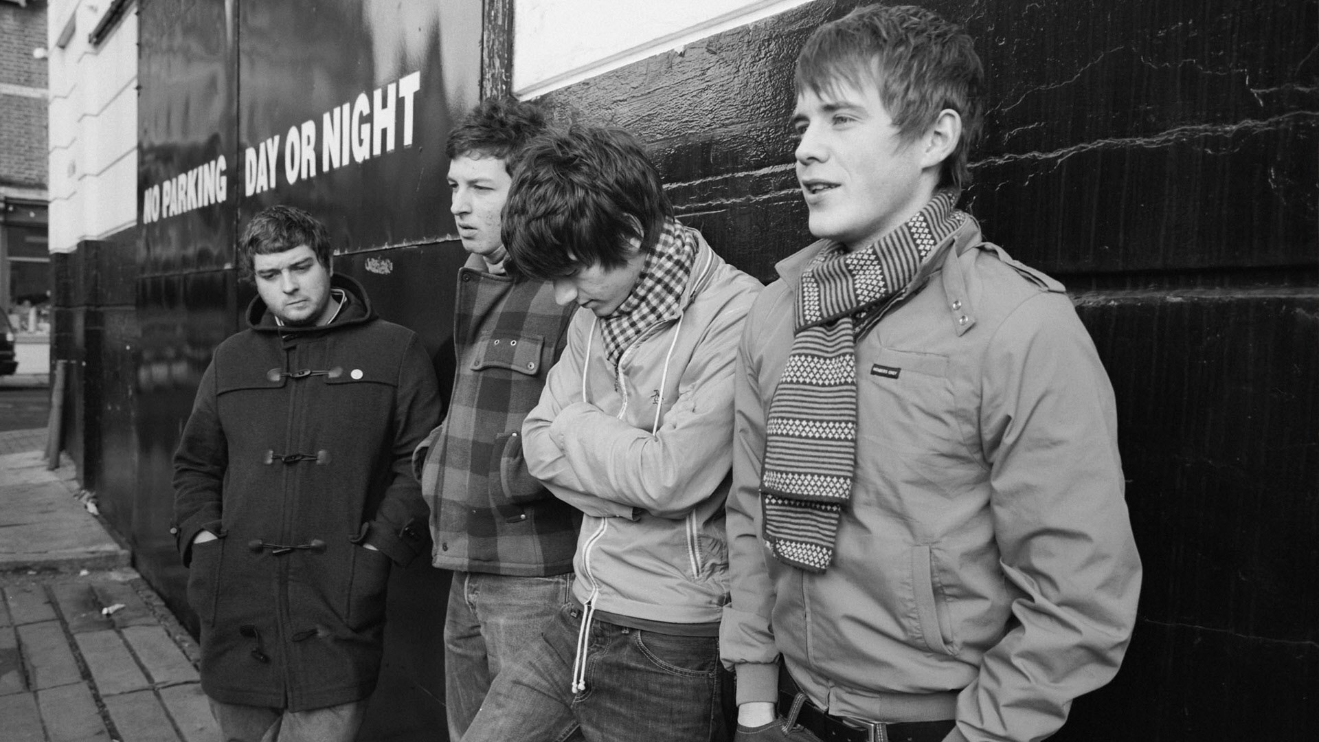 1920x1080 Arctic Monkeys, with original bassist Andy Nicholson (far left)
