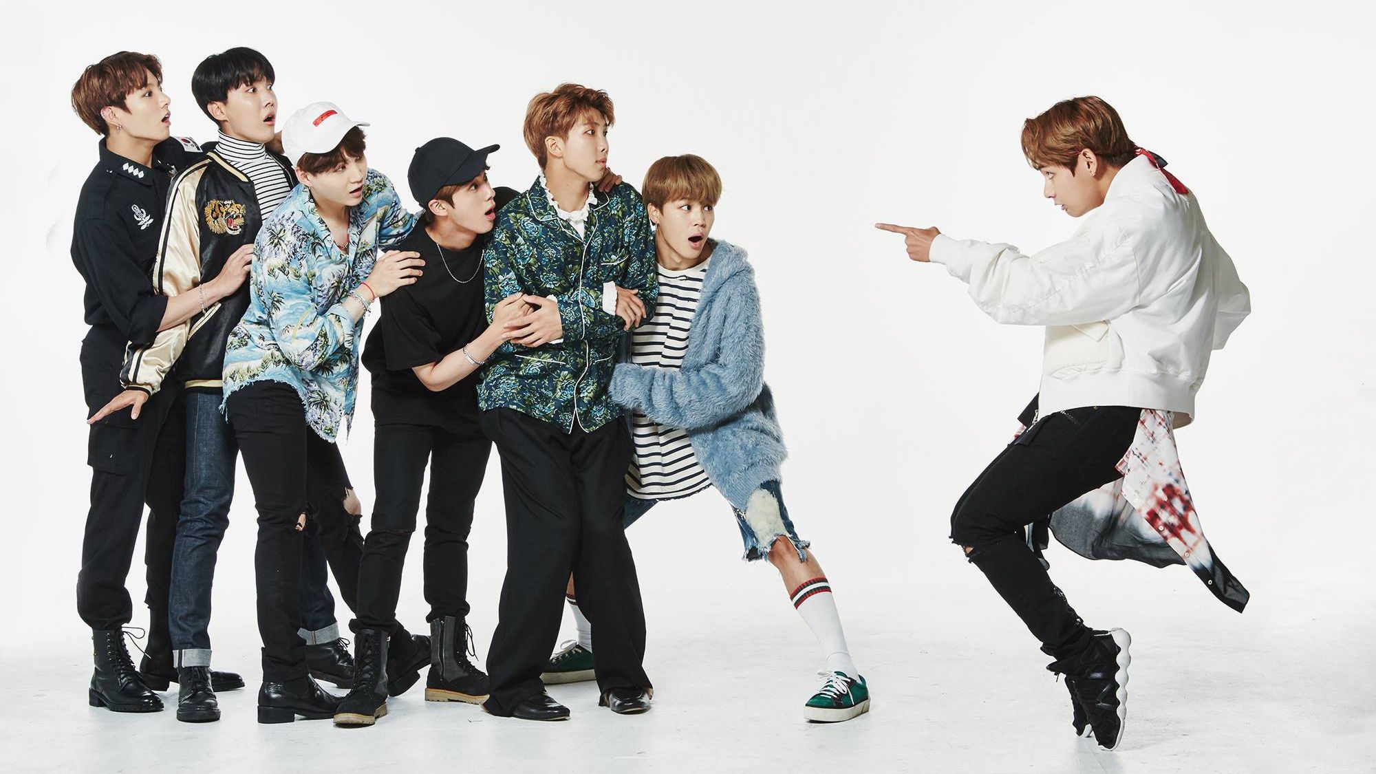 BTS boys Stand together holding hands HD wallpaper download
