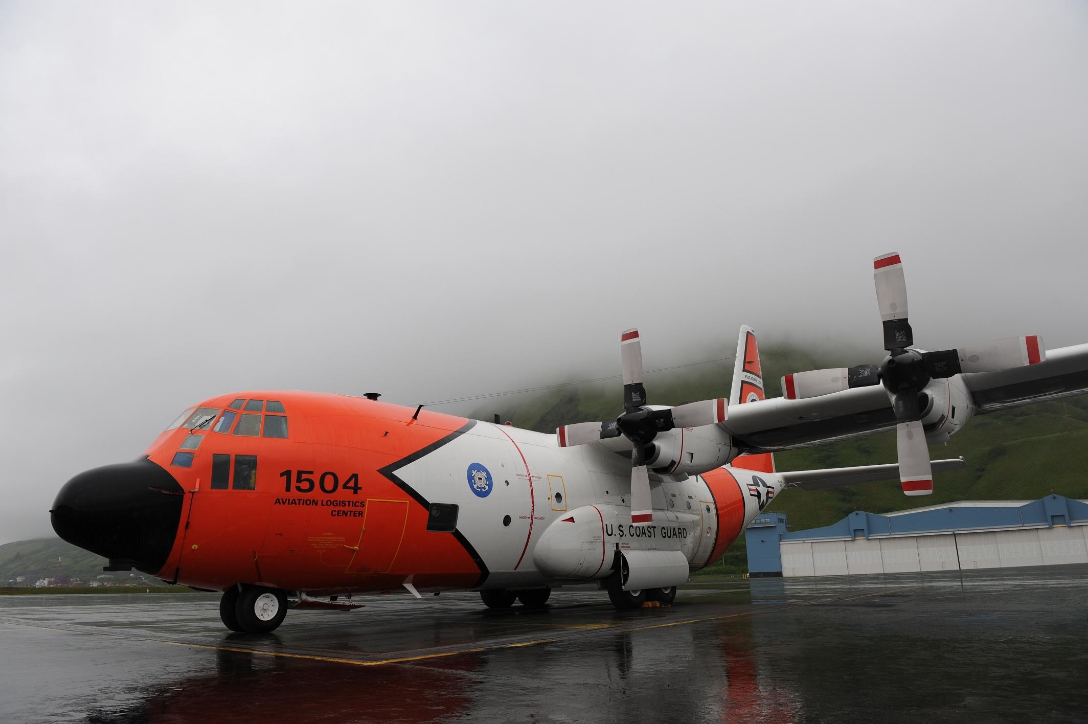2128x1416 Coast Guard Base Kodiak celebrates aviation, military presence
