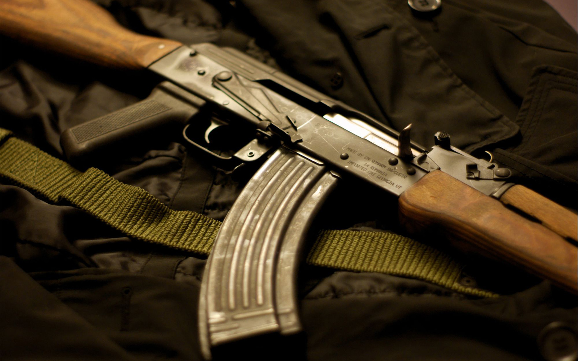 1920x1200 Rifle Assault Rifle AK-47 Macro weapons guns wallpaper