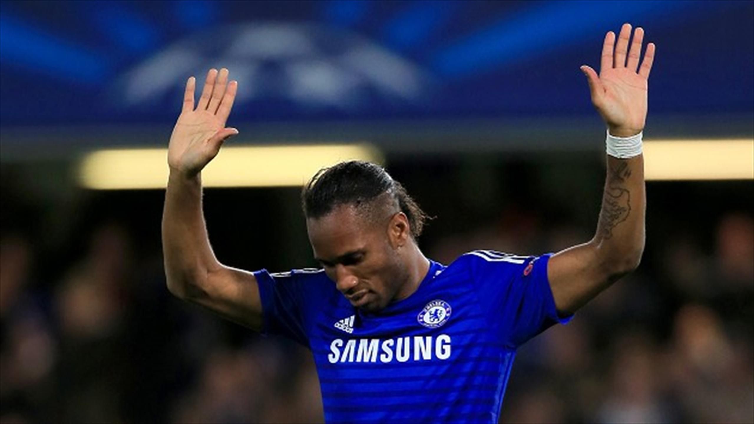 2560x1440 Chelsea's Didier Drogba was feted at a gala dinner