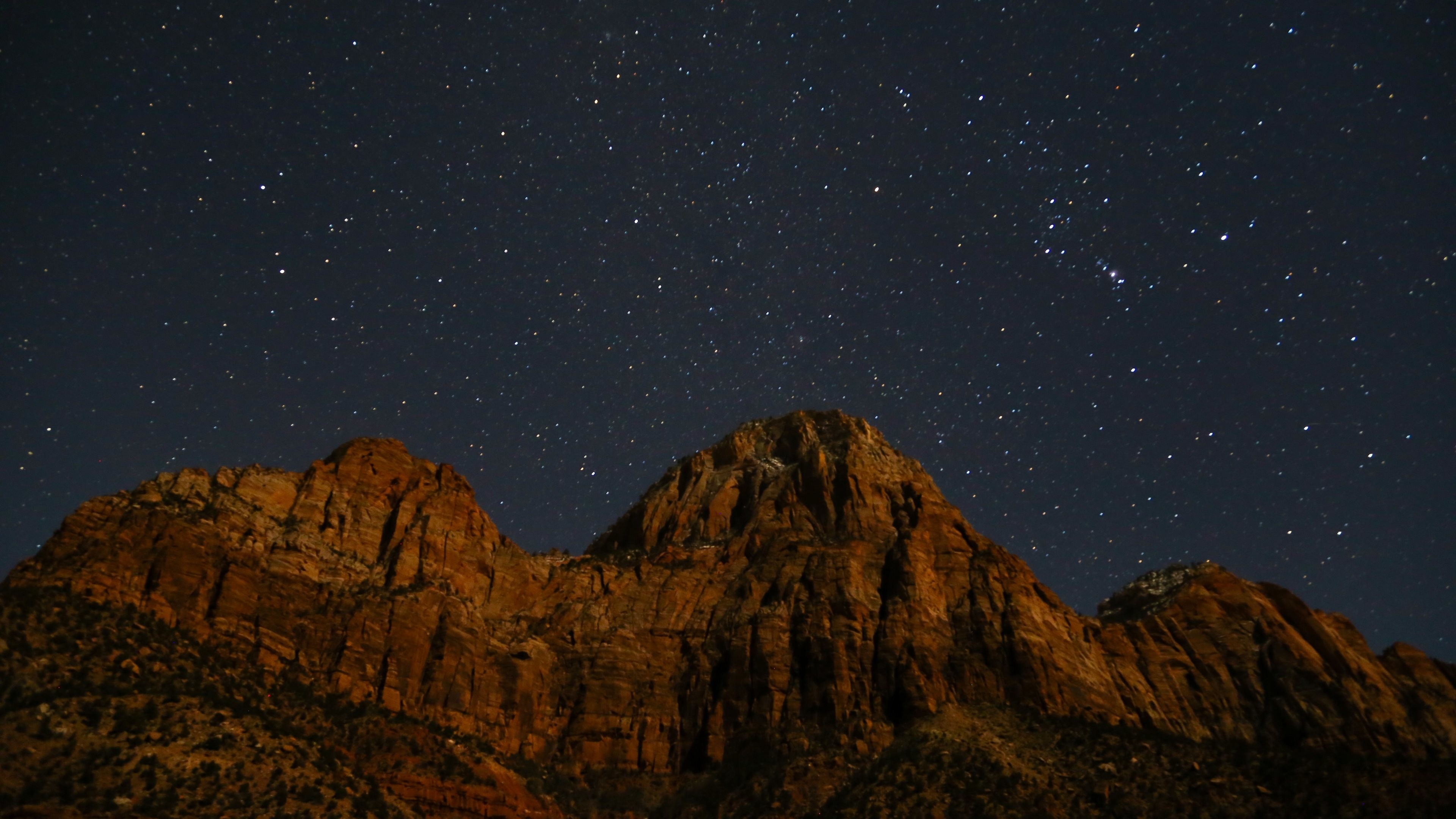 3840x2160 4K HD Wallpaper: Constellation Orion rises above Bridge Mountain