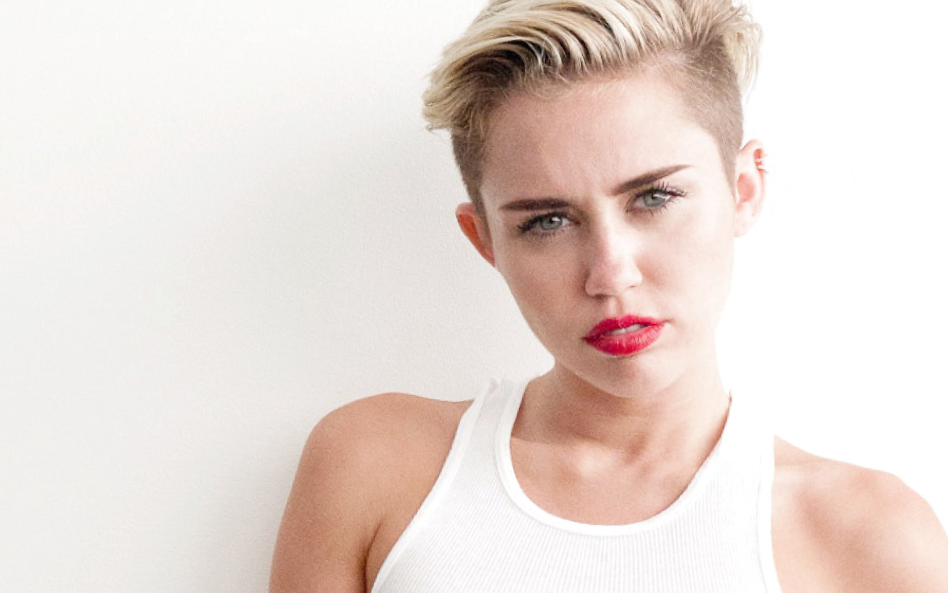 1920x1200 Miley Cyrus 2015 Instagram