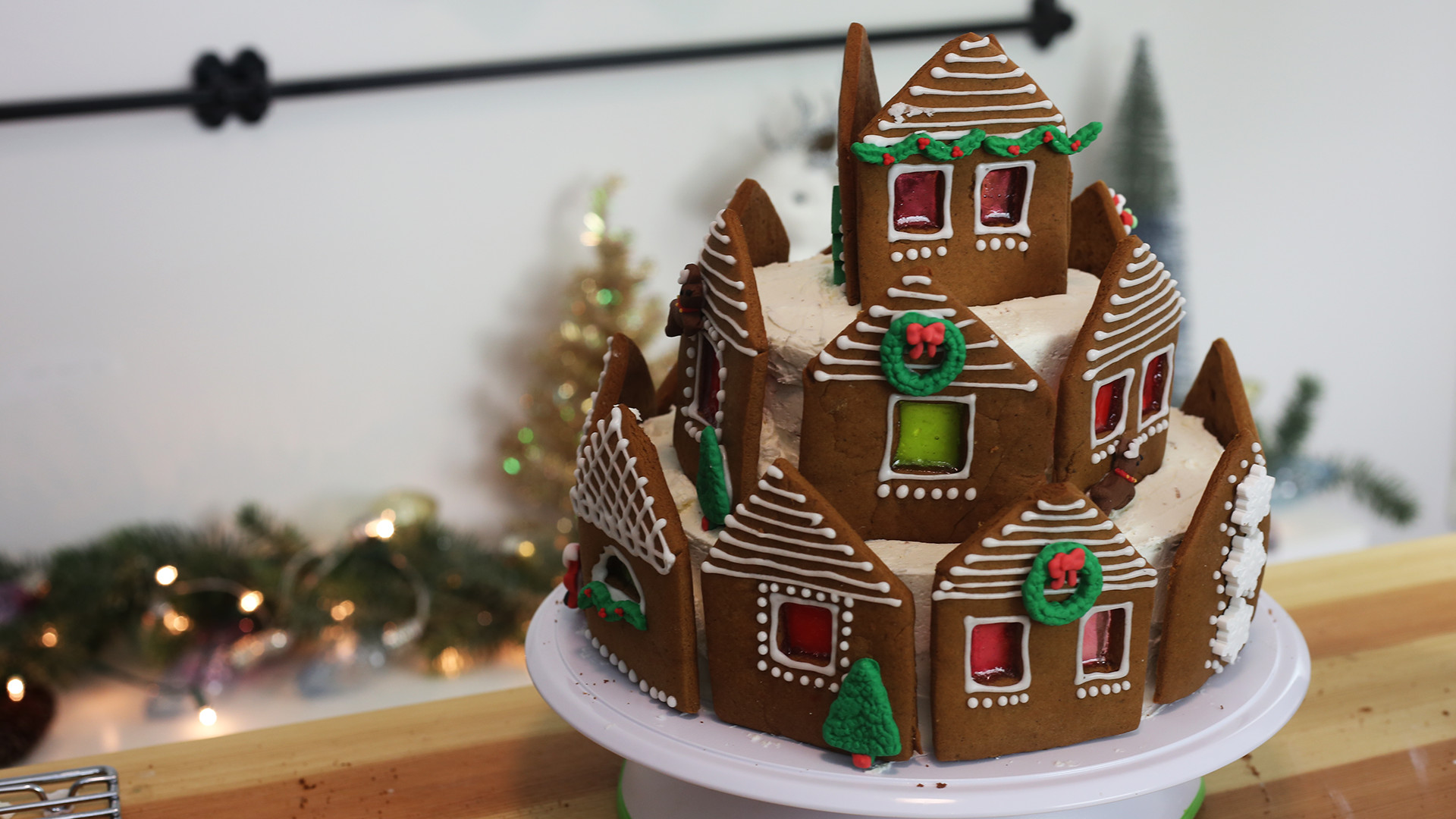 1920x1080 This moist chocolate gingerbread cake is topped with a gingerbread village  winterscape.