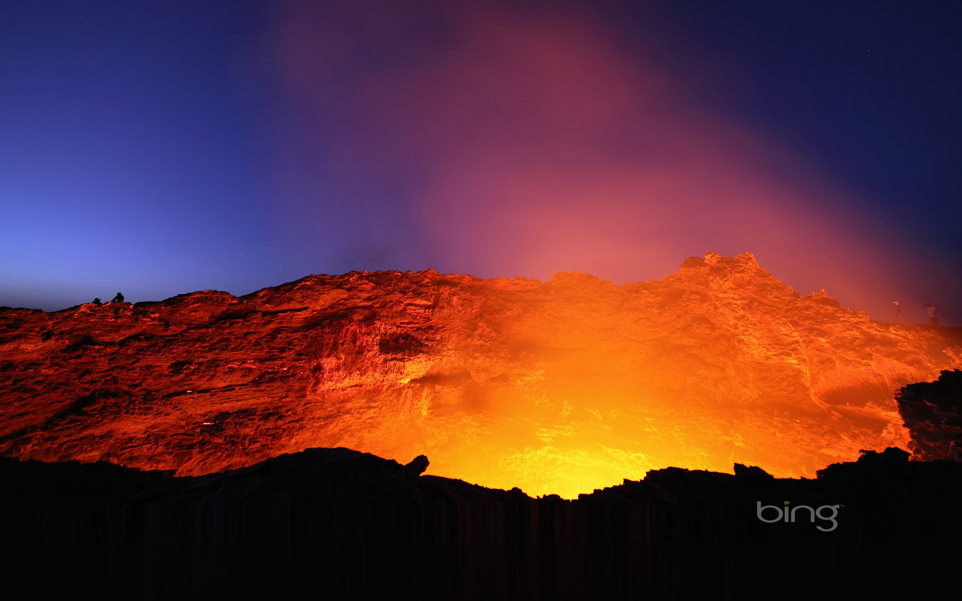 1920x1200 Lava lake in the glowing crater of Erta Ale volcano, Ethiopia (Â© Dr.  Richard Roscoe/Visuals Unlimited, Inc.)