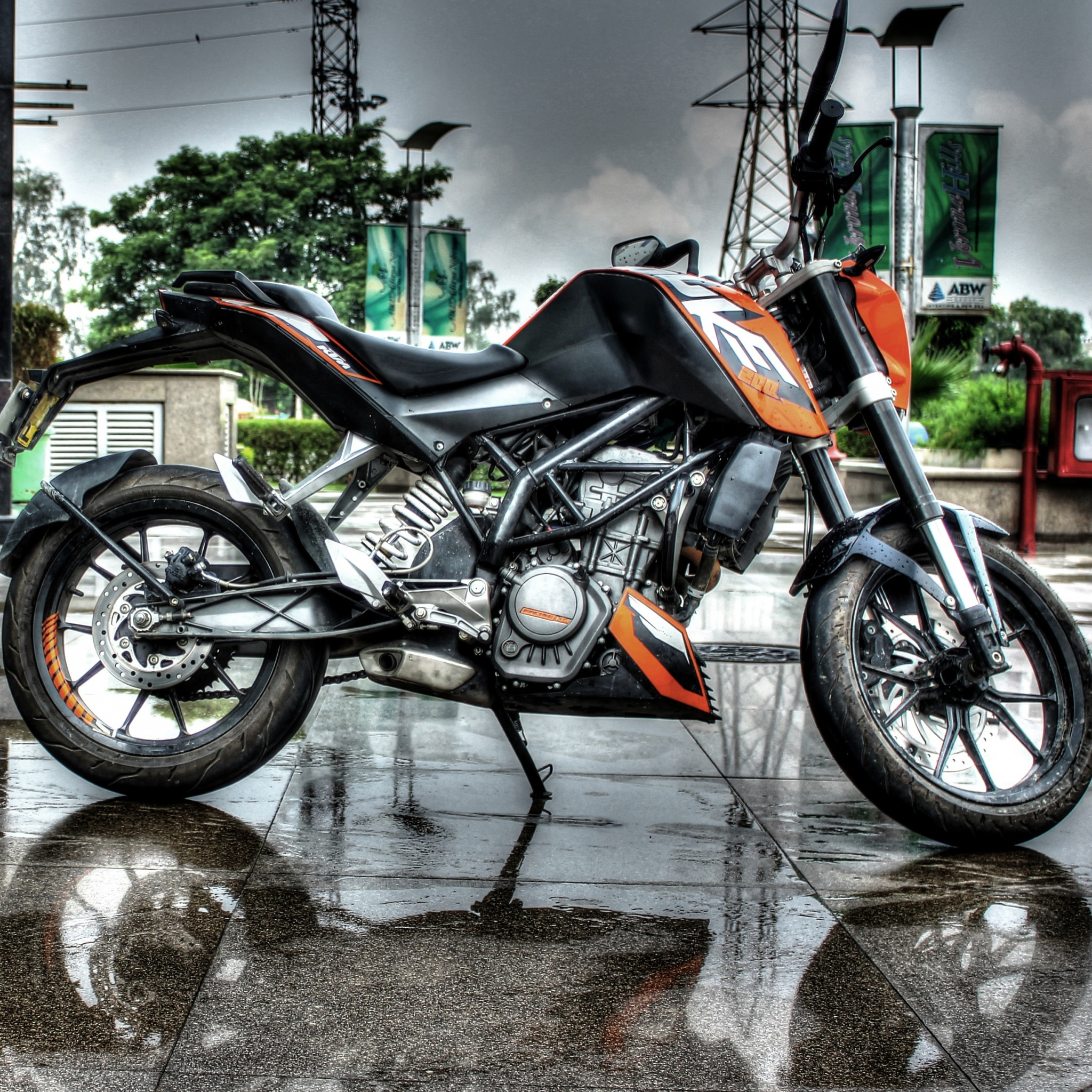 2048x2048 1426 4: Ktm Duke 201 iPad wallpaper
