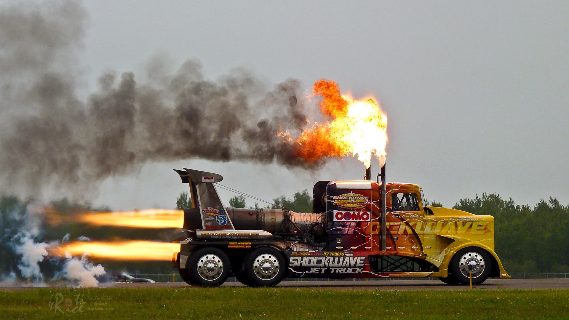 1920x1080 Shockwave is World's Fastest Truck, Powered by Three Jet Engines That  Generate 36,000HP
