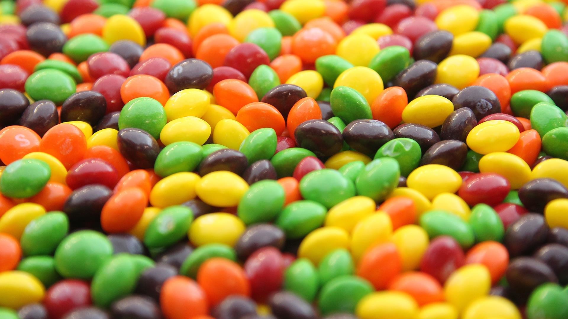 1920x1080 Skittles on Donald Trump Jr. Tweet: 'Skittles Are Candy. Refugees Are  People.' - NBC News