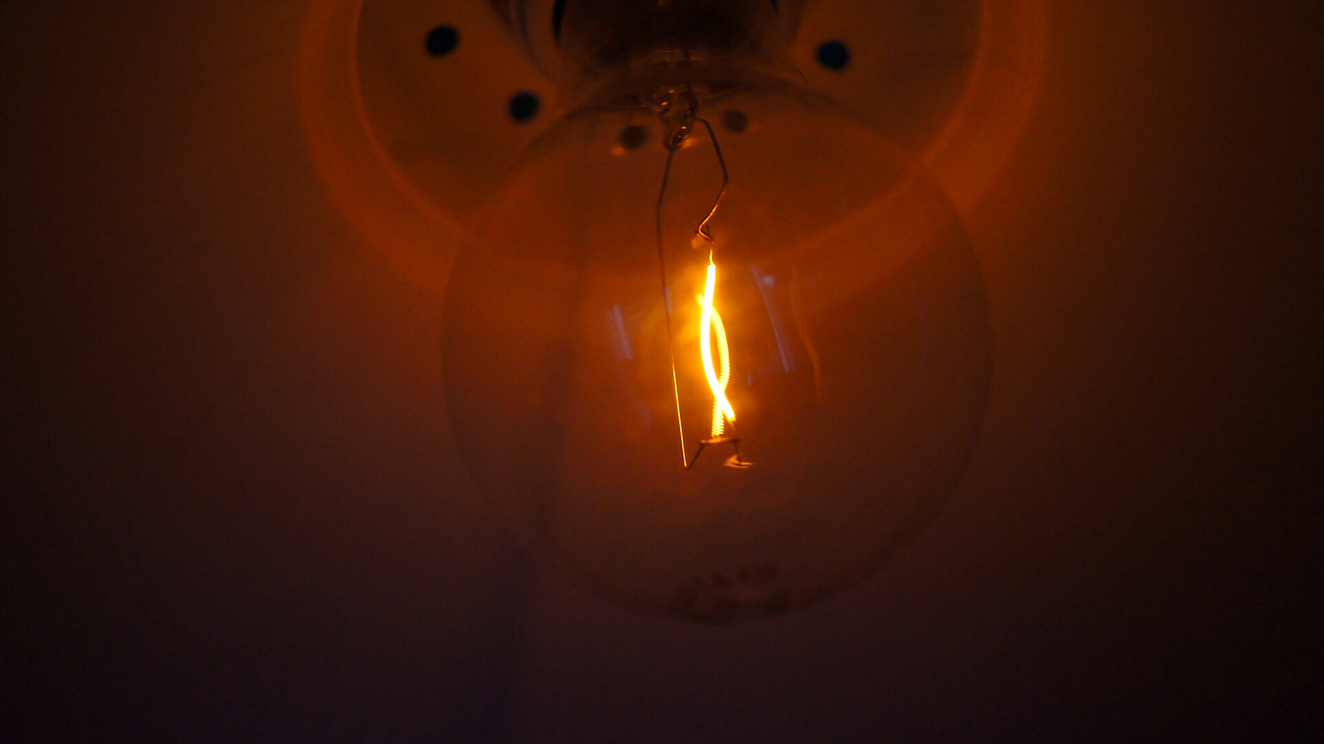 1920x1080 Unique Light Bulb Up Close Wallpaper 61828