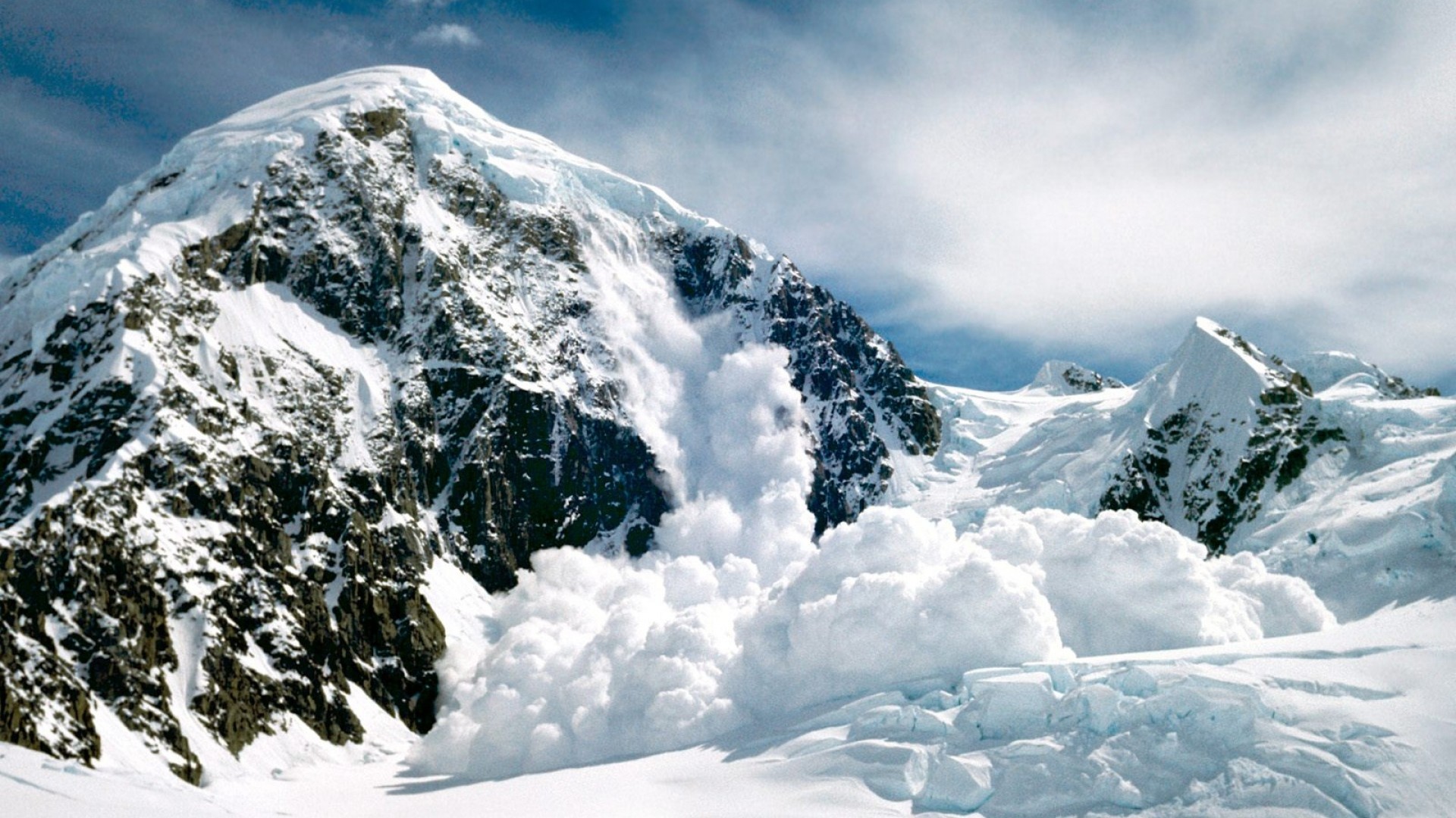 1920x1080 Preview wallpaper alaska, mountains, snow, avalanche 