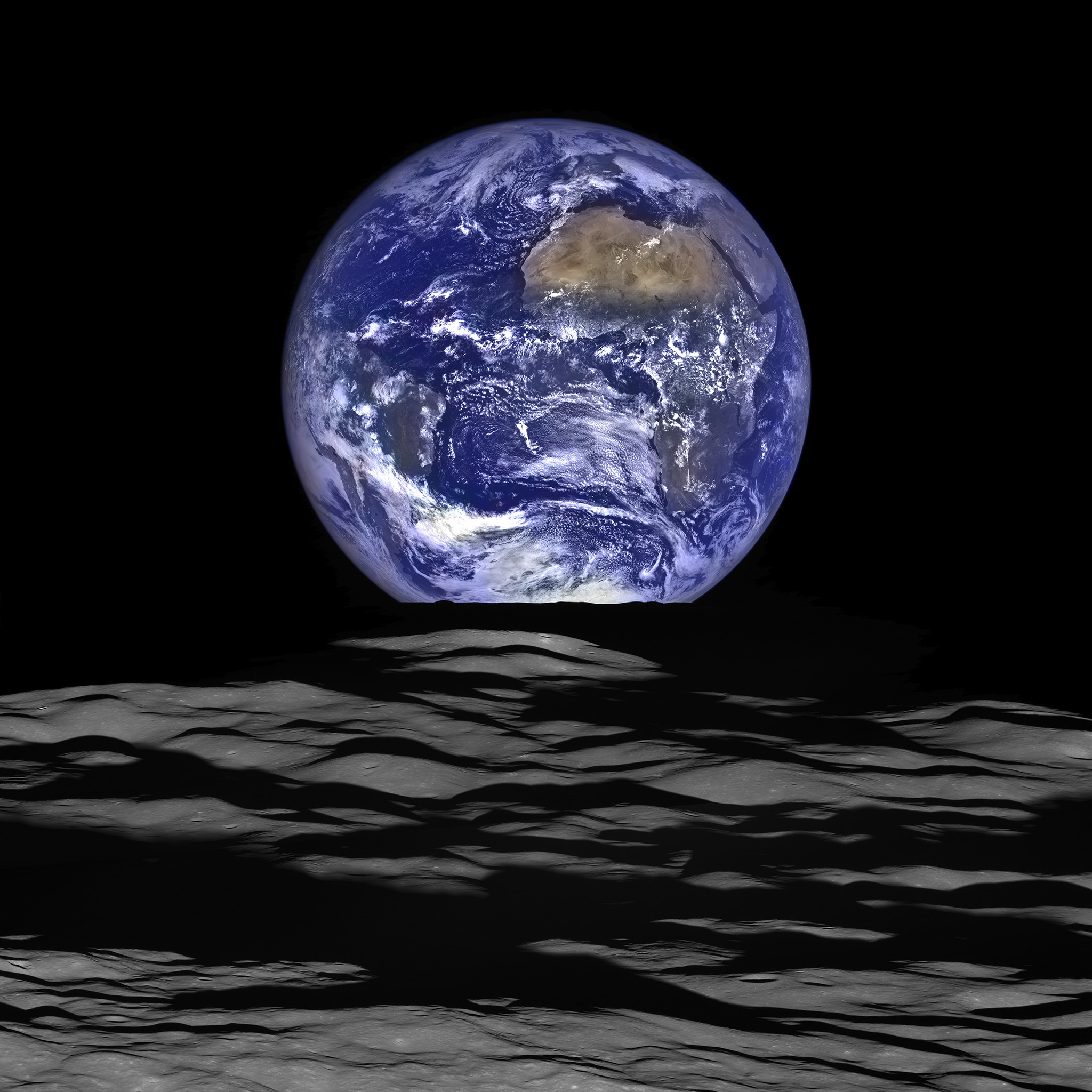 2048x2048 NASA Releases New High-Resolution Earthrise Image