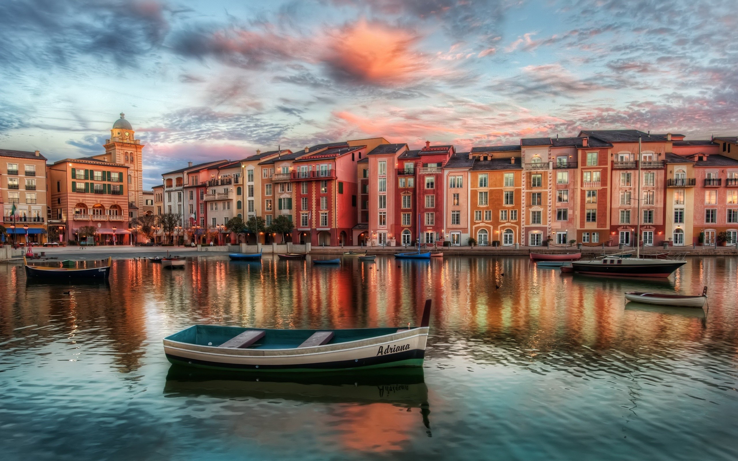 2560x1600 wallpaper.wiki-Europe-italy-venice-boats-rivers--