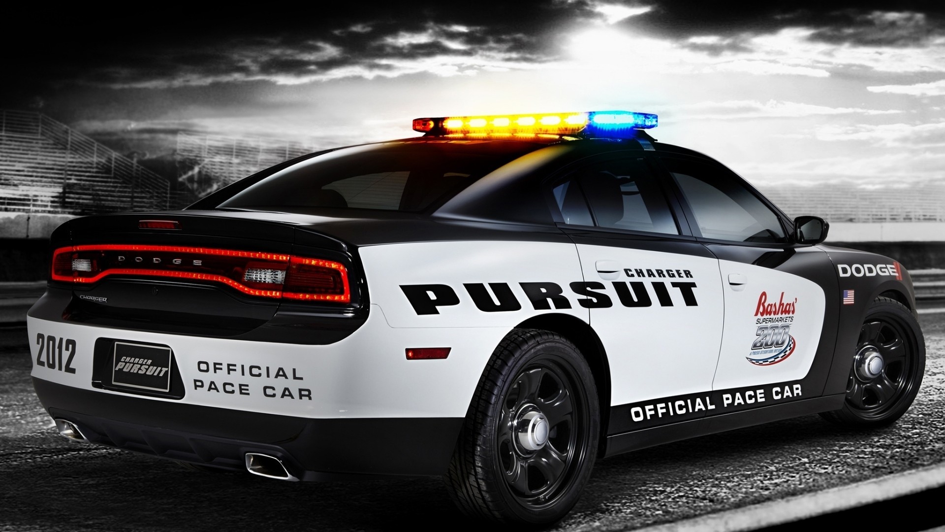 1920x1080 cars, track, Dodge Charger, police cruiser, Pace Car - Free Wallpaper /  WallpaperJam.com