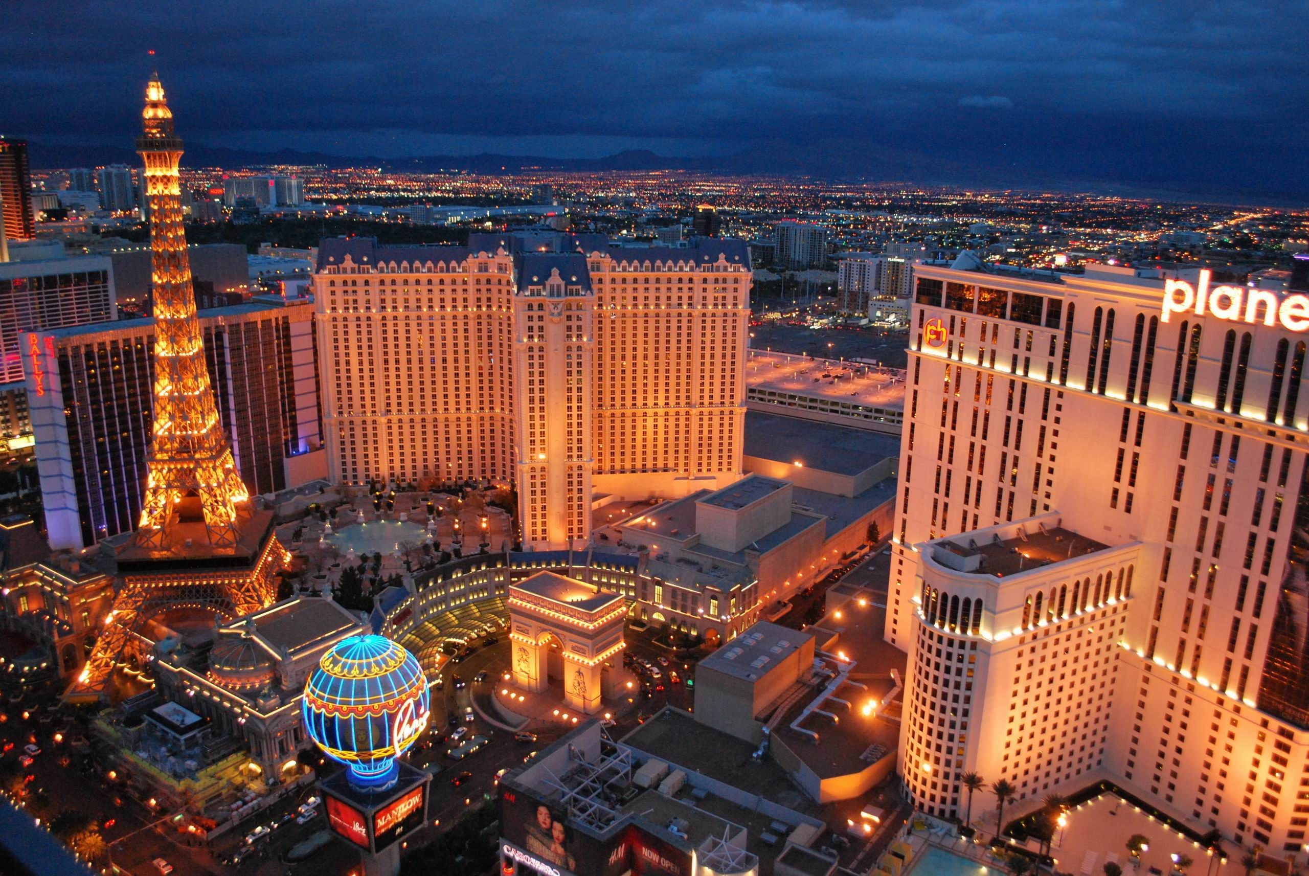 2560x1713 Las Vegas Aerial Wallpaper